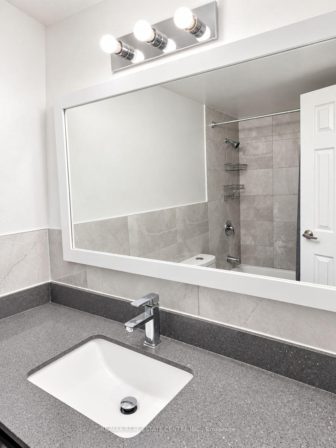 Photo 17 of Unit 407, 627 The West Mall, Etobicoke, Eringate-Centennial-West Deane — HOMEH
