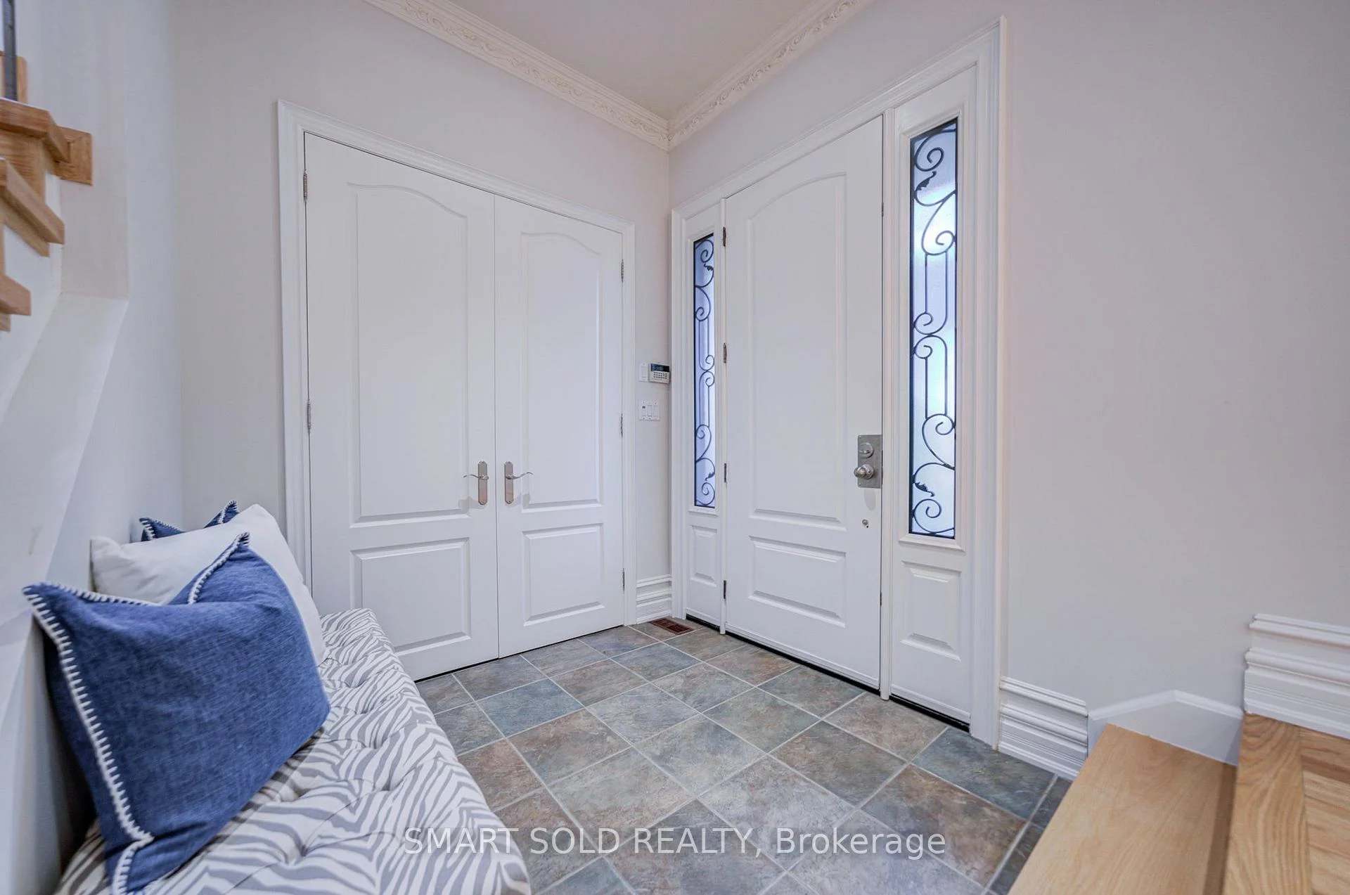 Photo 8 of 25 Oak Avenue, Richmond Hill, South Richvale — HOMEH