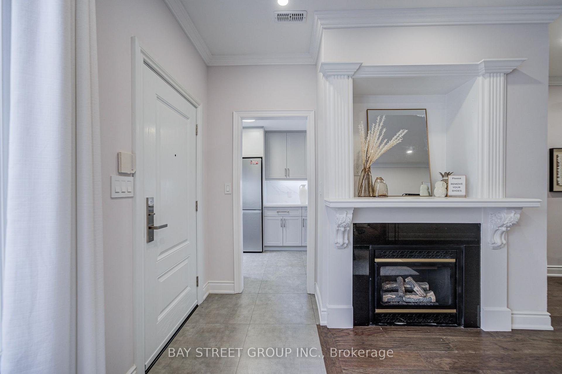Photo 11 of Unit 105, 11 Everson Drive, North York, Willowdale East — HOMEH
