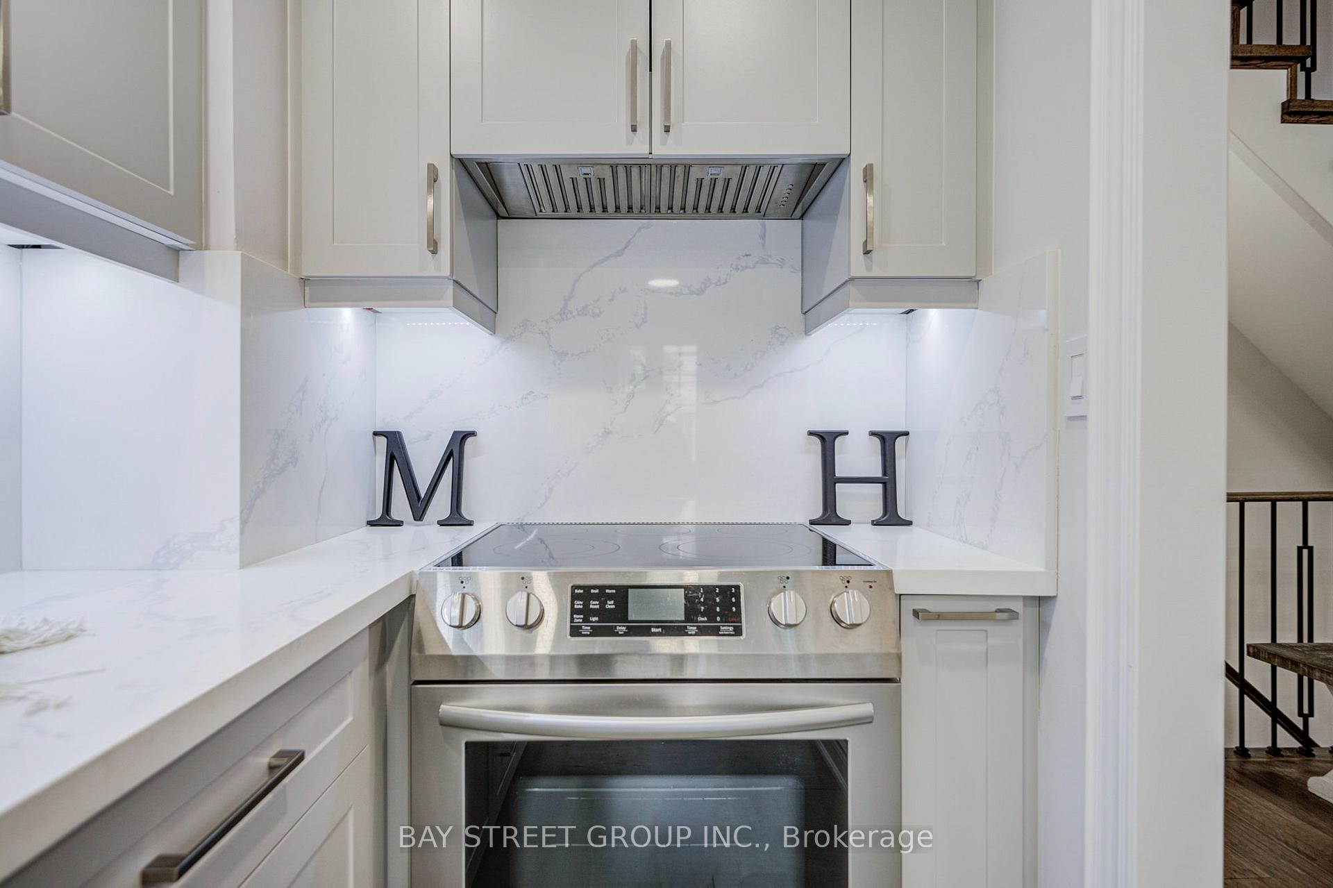 Photo 19 of Unit 105, 11 Everson Drive, North York, Willowdale East — HOMEH