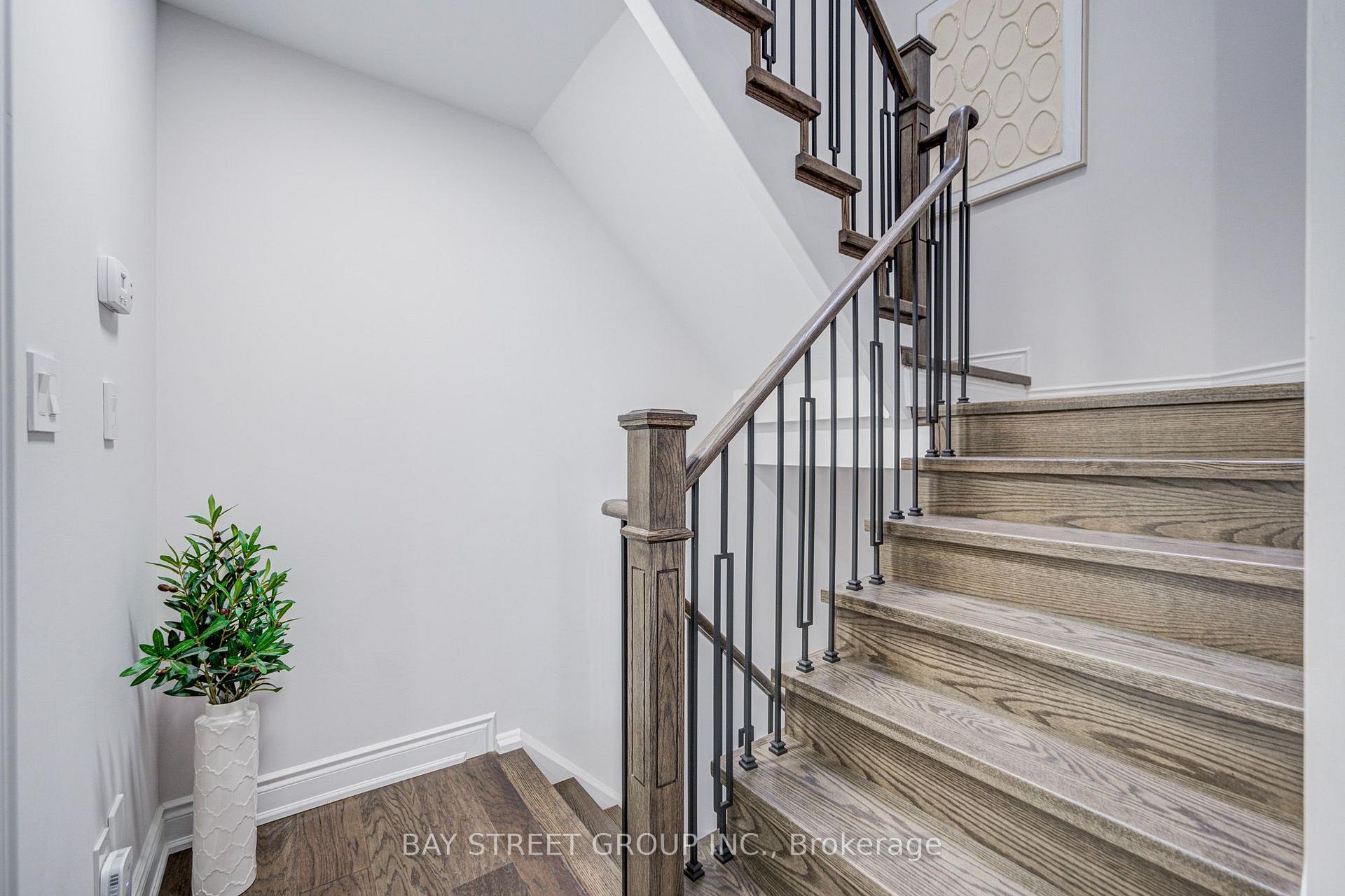 Photo 26 of Unit 105, 11 Everson Drive, North York, Willowdale East — HOMEH