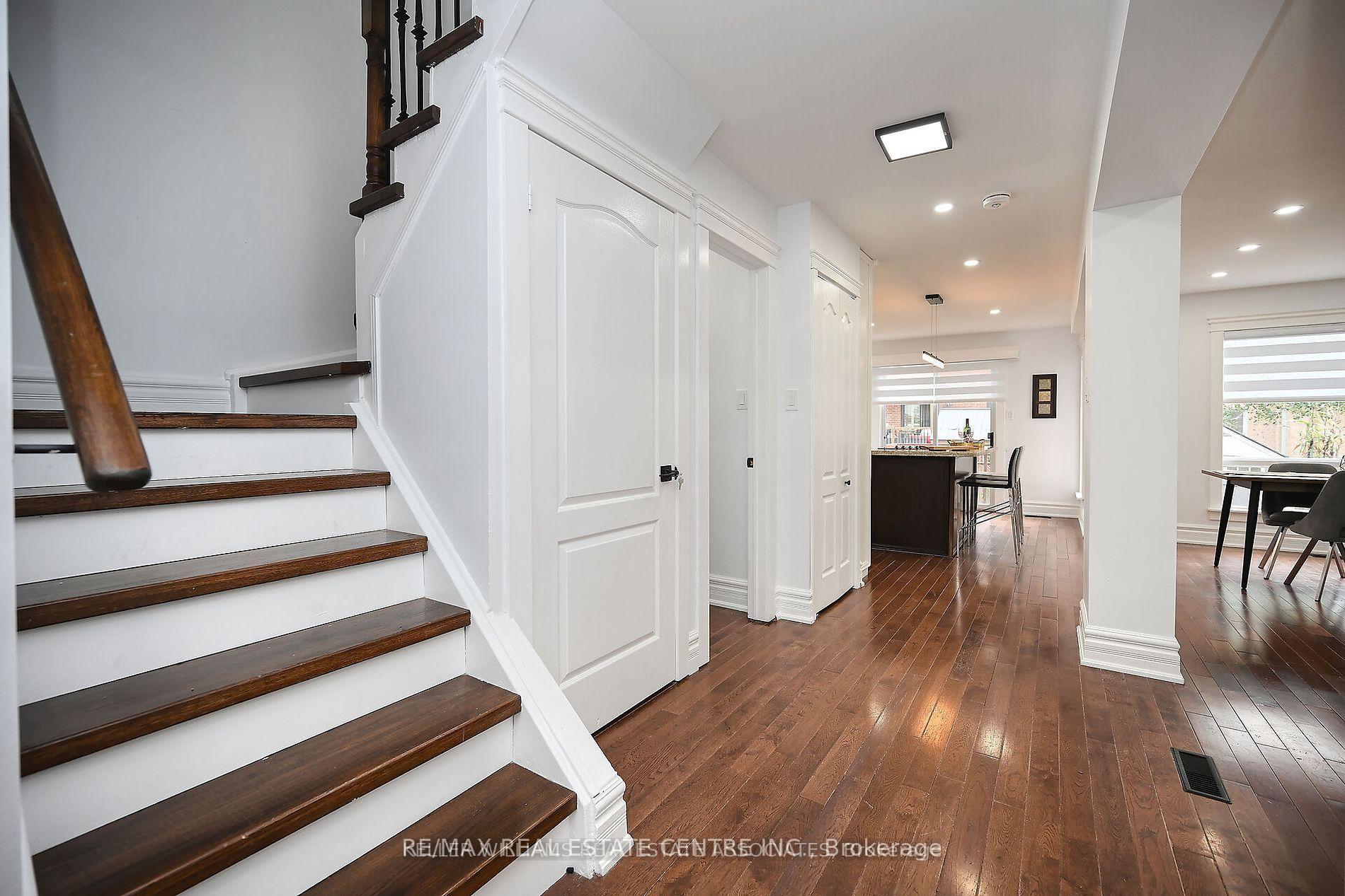 Photo 3 of 3845 Althorpe (Upper ) Circle, Mississauga, Lisgar — HOMEH
