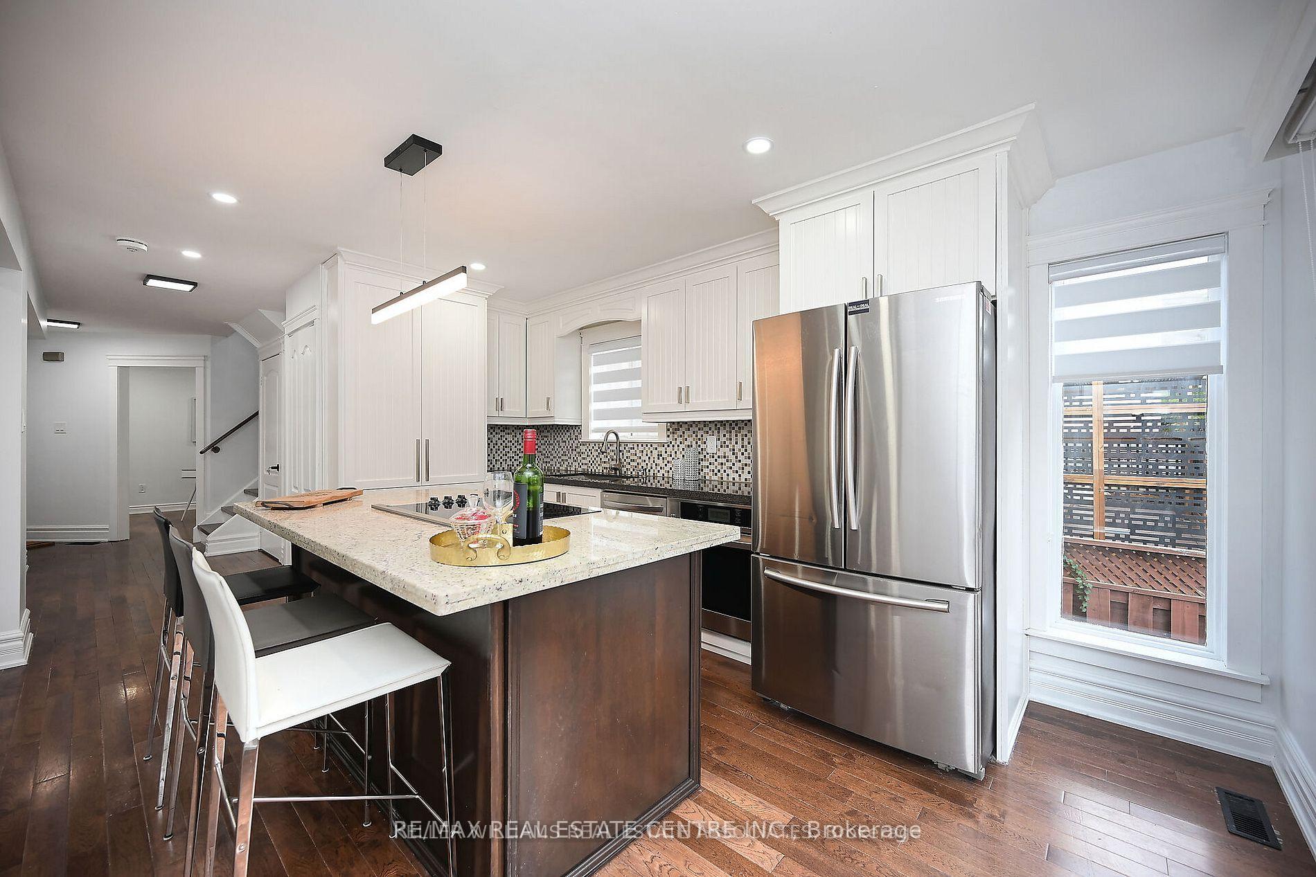 Photo 11 of 3845 Althorpe (Upper ) Circle, Mississauga, Lisgar — HOMEH