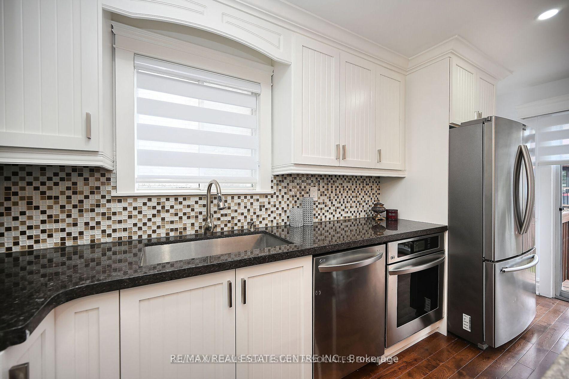 Photo 12 of 3845 Althorpe (Upper ) Circle, Mississauga, Lisgar — HOMEH