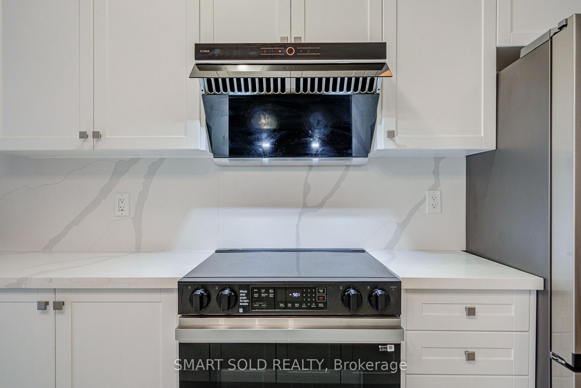 Photo 13 of 2871 Whites Road, Pickering, Rural Pickering — HOMEH