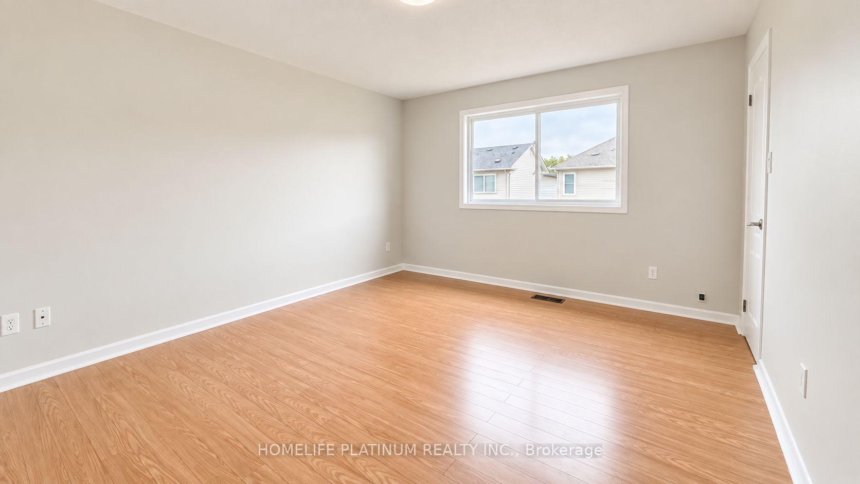 Photo 10 of 71 Sugarhill Drive N, Brampton, Fletcher's Meadow — HOMEH