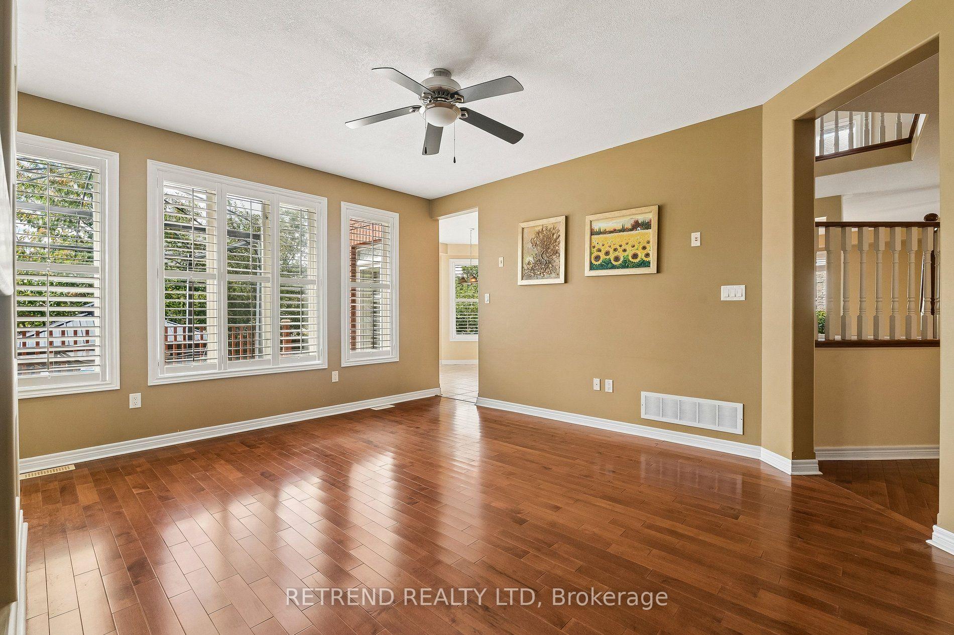 Photo 8 of 36 Sandringham Drive, Barrie, Innis-Shore — HOMEH