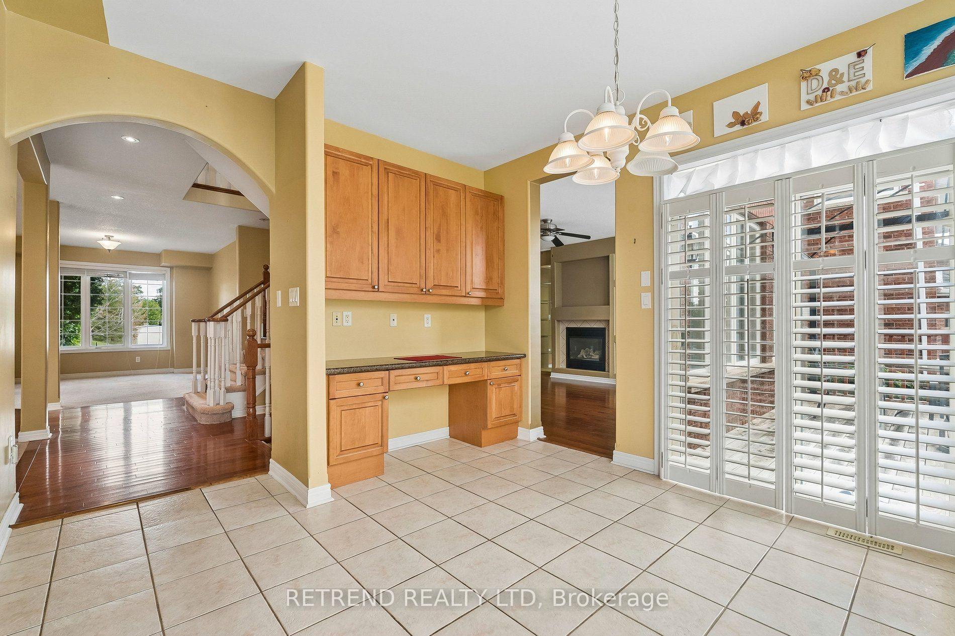 Photo 11 of 36 Sandringham Drive, Barrie, Innis-Shore — HOMEH