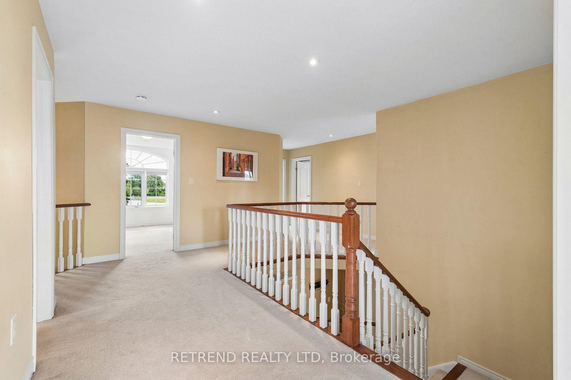 Photo 19 of 36 Sandringham Drive, Barrie, Innis-Shore — HOMEH
