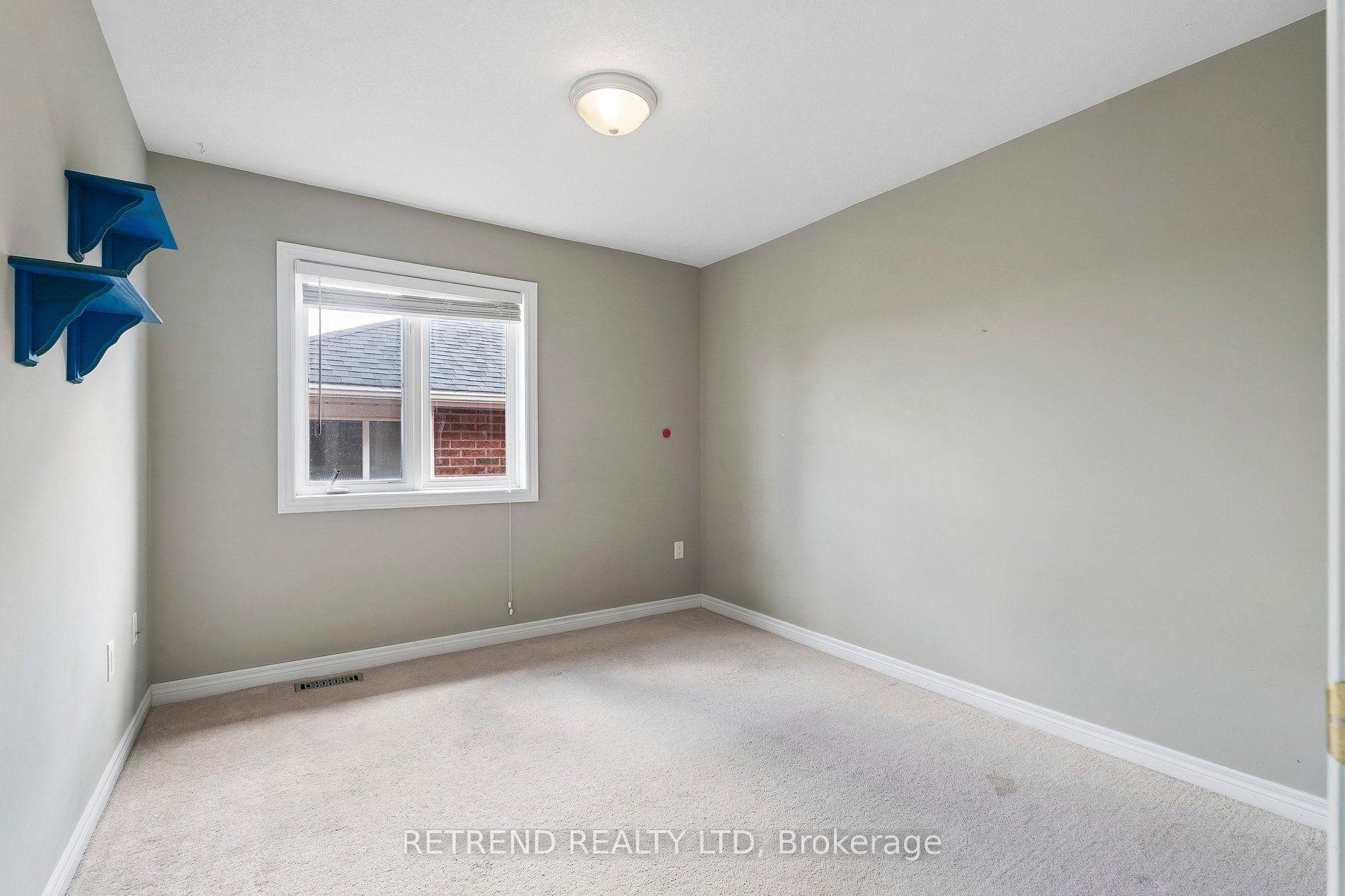 Photo 30 of 36 Sandringham Drive, Barrie, Innis-Shore — HOMEH