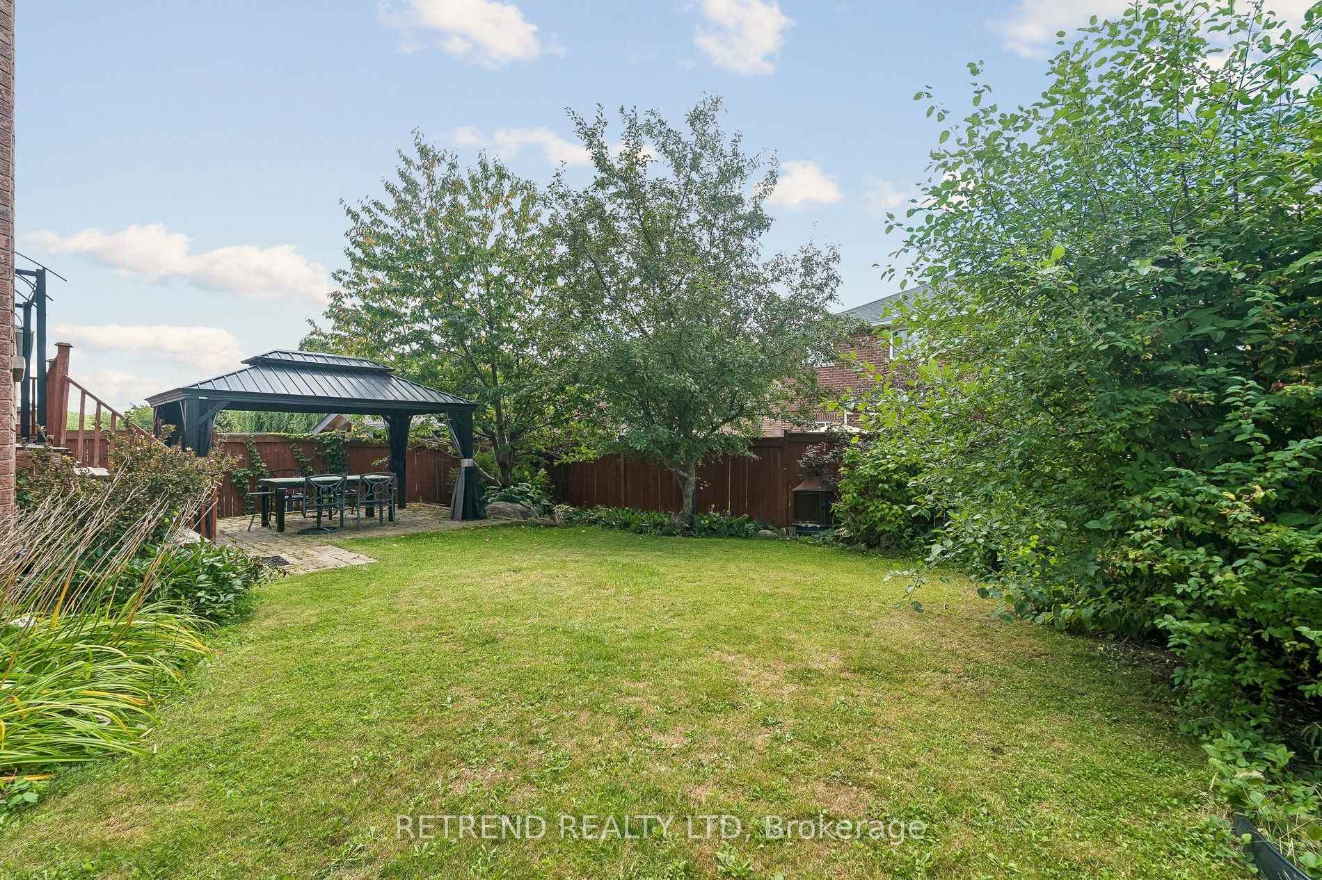 Photo 35 of 36 Sandringham Drive, Barrie, Innis-Shore — HOMEH