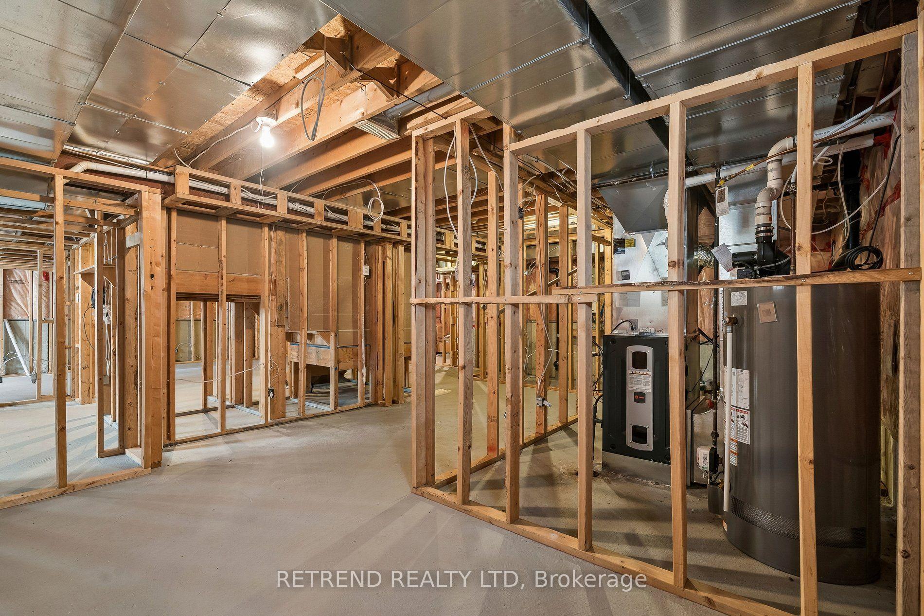 Photo 38 of 36 Sandringham Drive, Barrie, Innis-Shore — HOMEH