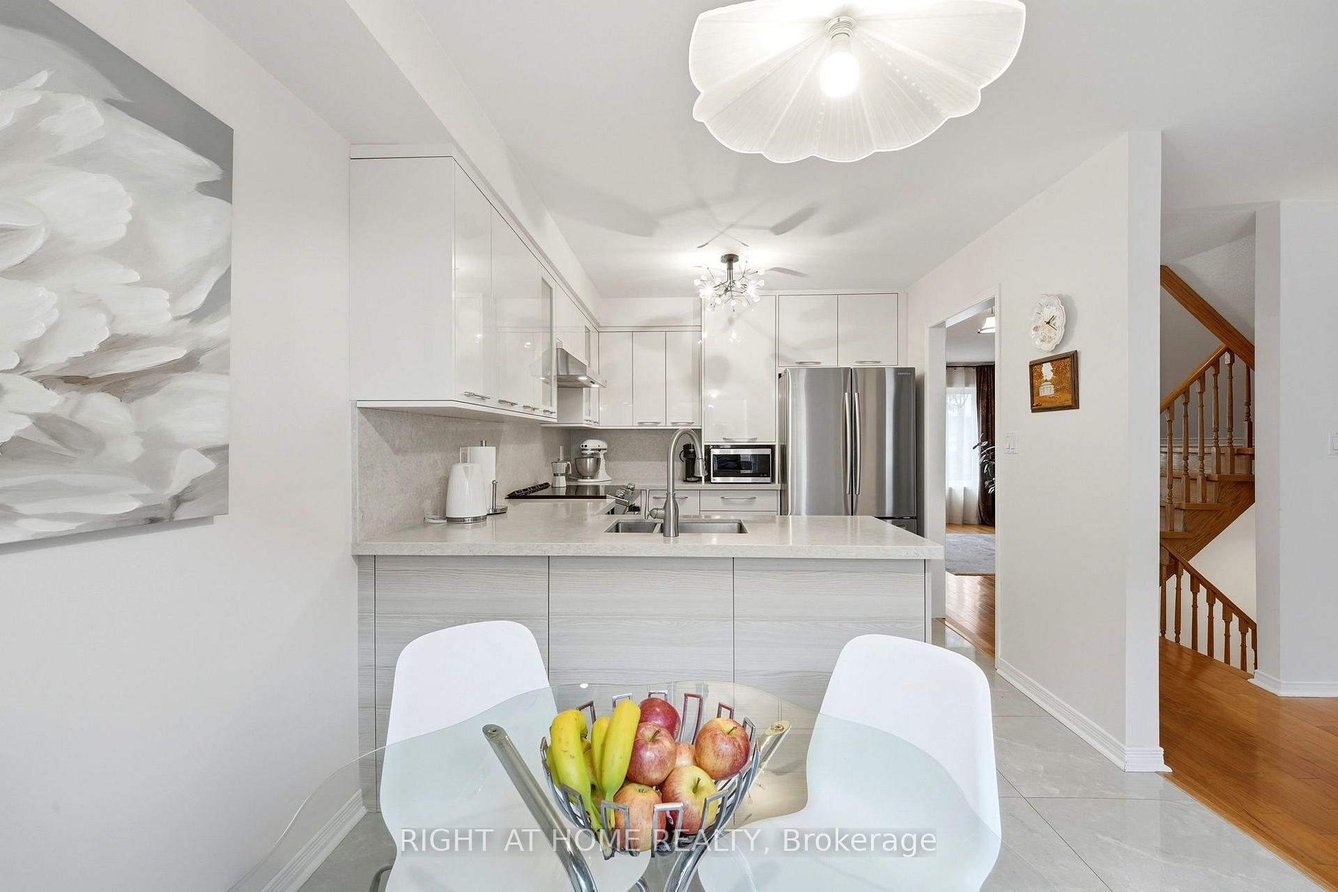 Photo 13 of Unit 2, 23 West Deane Park Drive, Etobicoke, Eringate-Centennial-West Deane — HOMEH