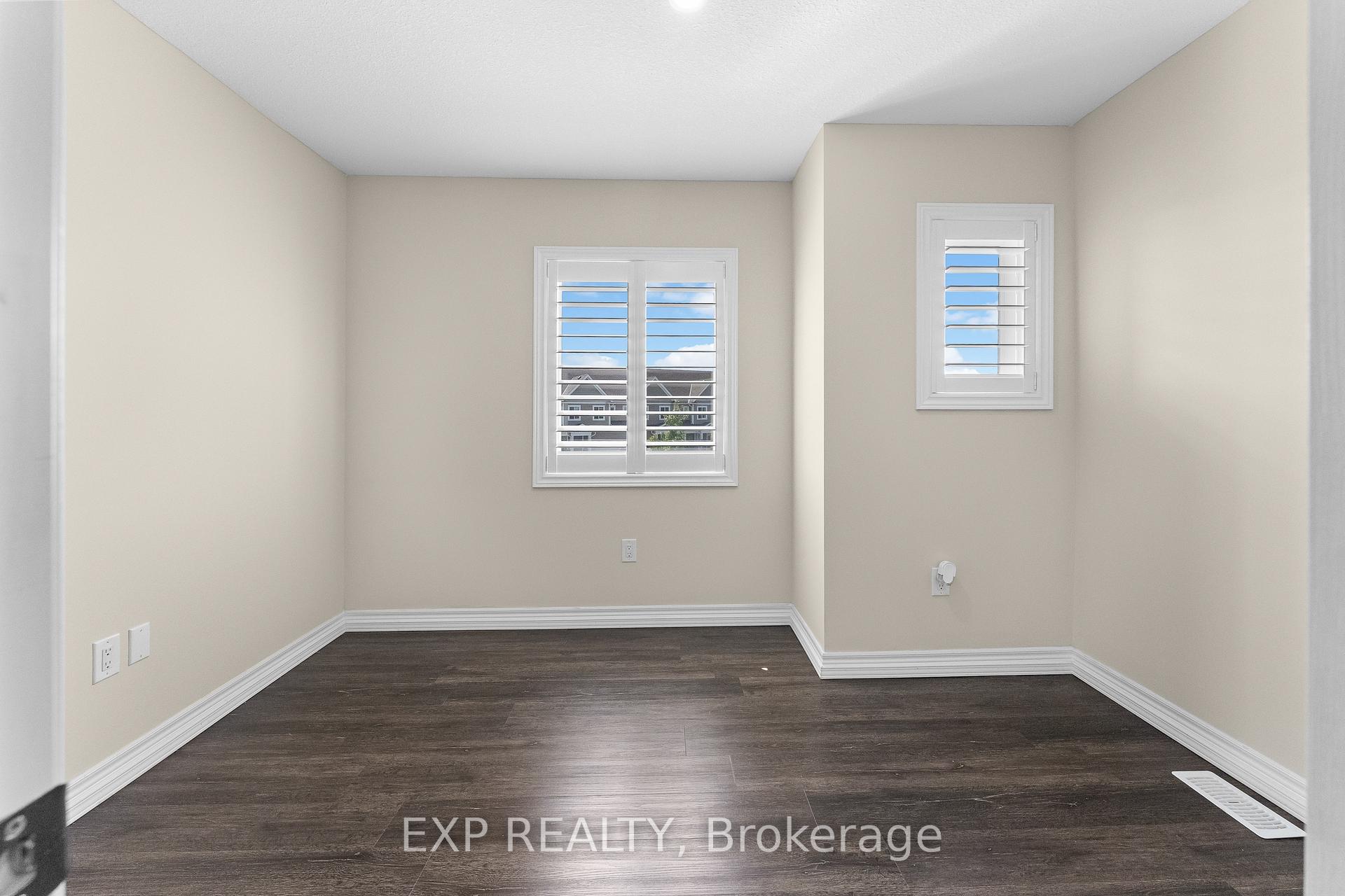 Photo 8 of Unit 3, 60 Canterbury Drive, St. Catharines, Oakdale — HOMEH