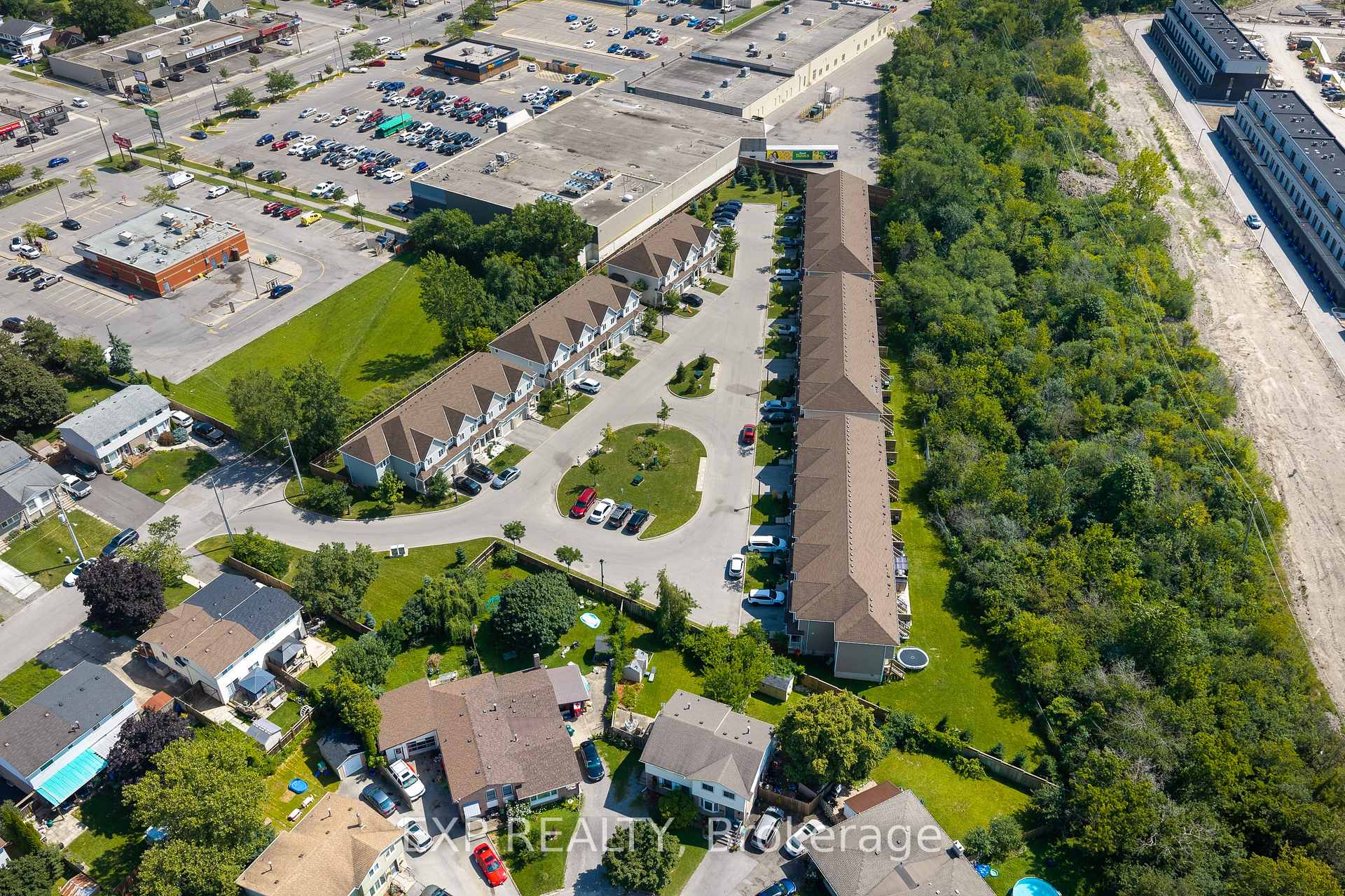 Photo 23 of Unit 3, 60 Canterbury Drive, St. Catharines, Oakdale — HOMEH