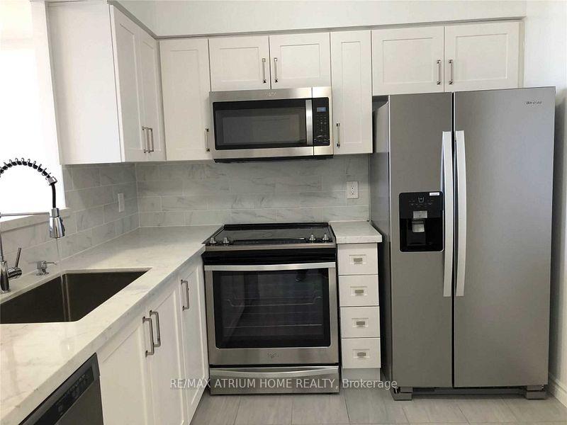 Photo 2 of Unit 2010, 2627 Mccowan Road, Scarborough, Agincourt North — HOMEH