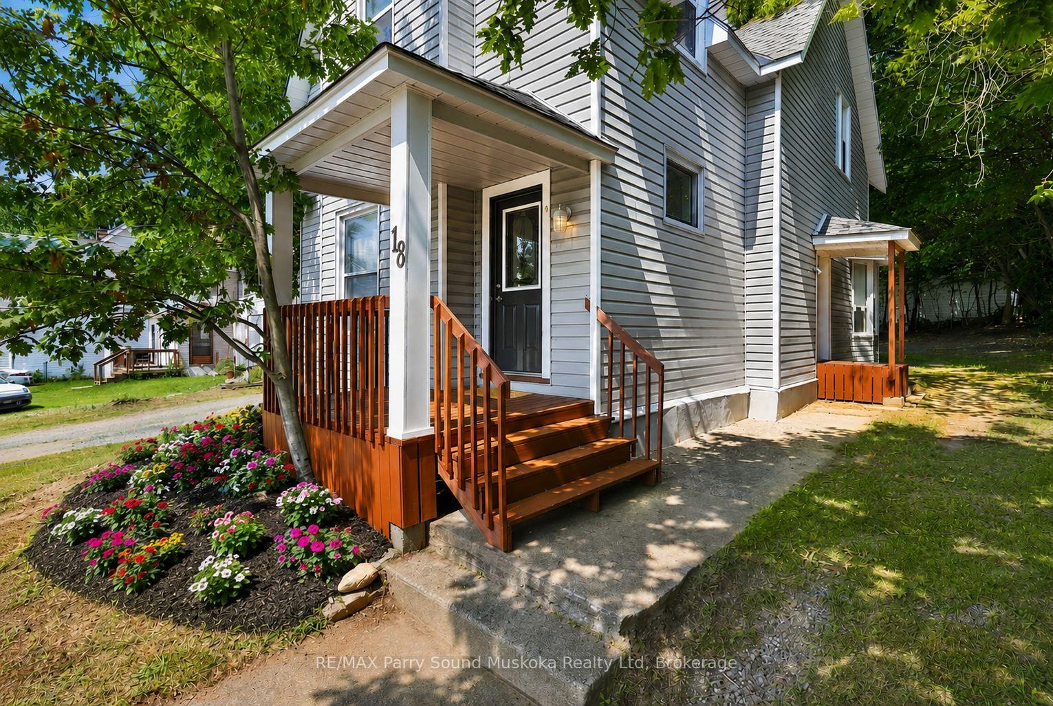 Photo 43 of 18 William Street, Parry Sound — HOMEH