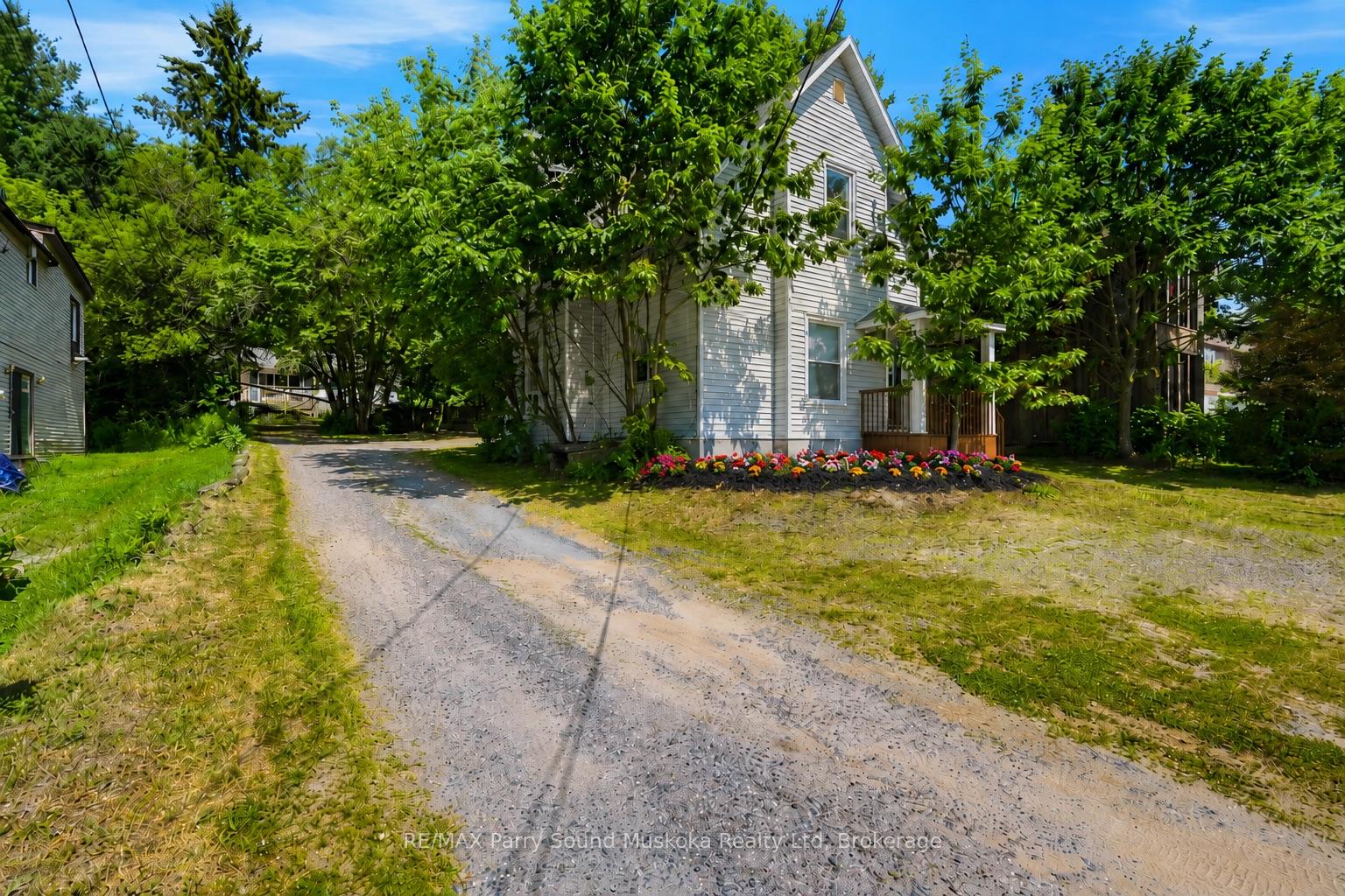 Photo 46 of 18 William Street, Parry Sound — HOMEH