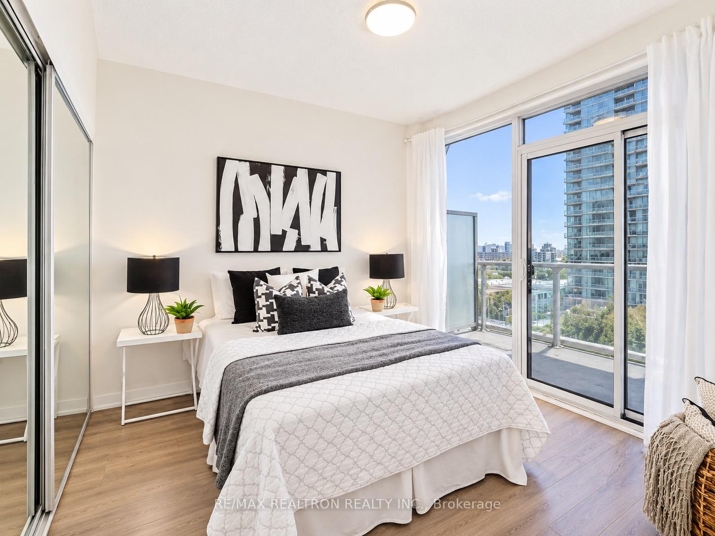 Photo 9 of Unit 1601, 56 Annie Craig Drive, Etobicoke, Mimico — HOMEH