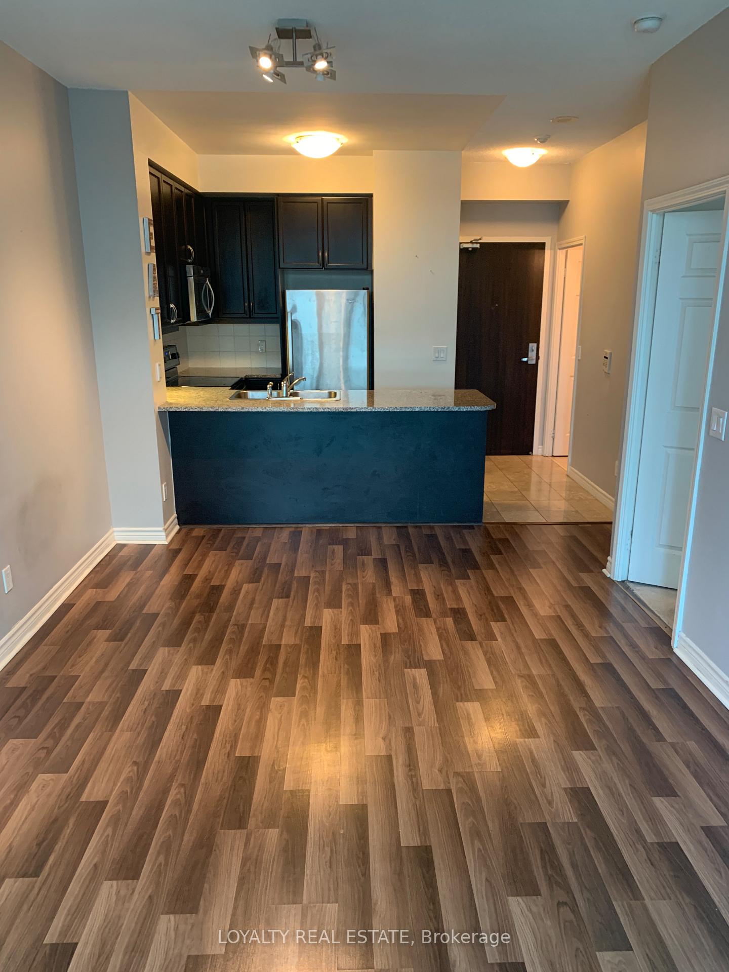 Photo 11 of Unit 309, 19 Grand Trunk Crescent, Toronto, Waterfront Communities — HOMEH