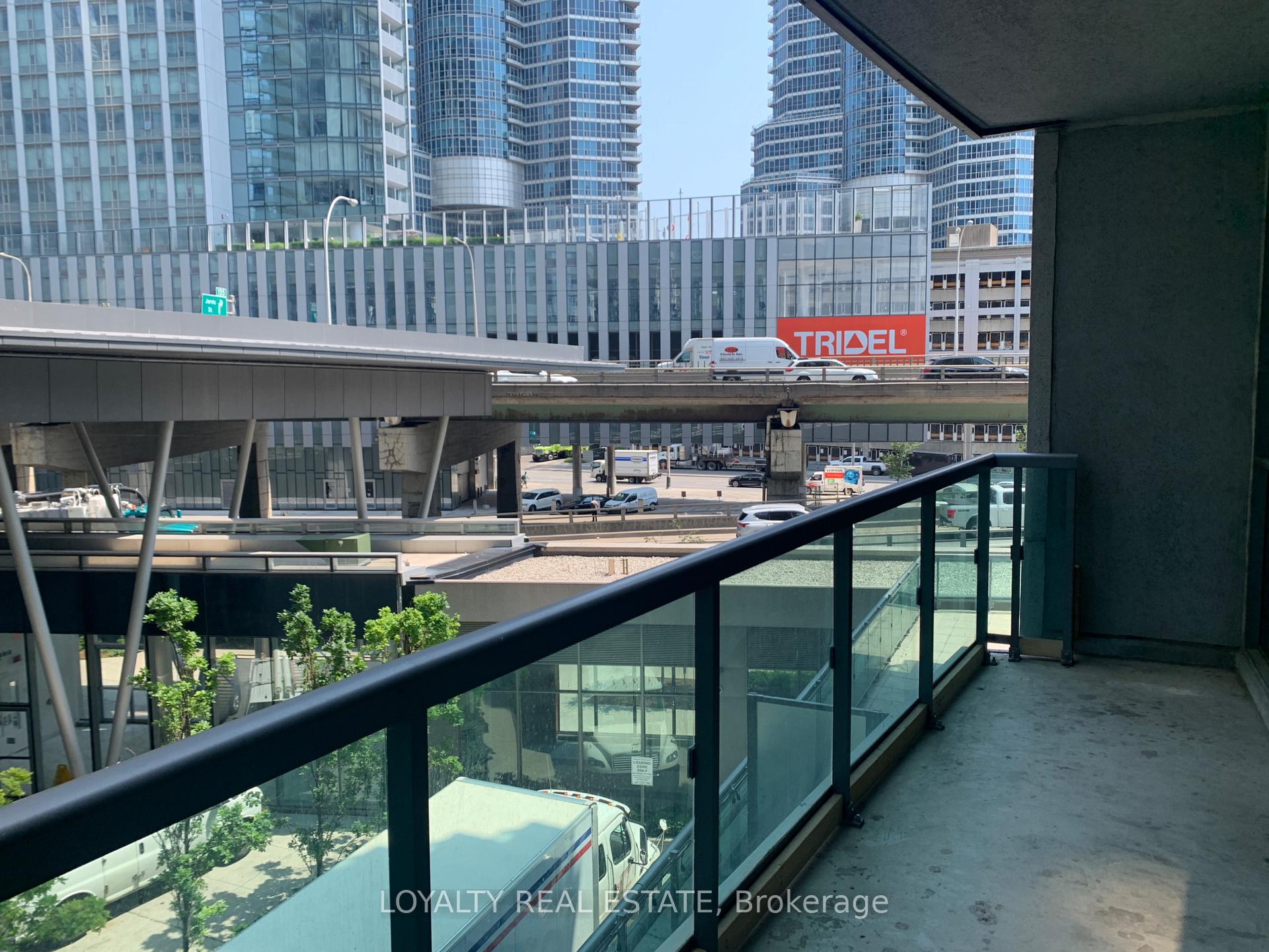 Photo 12 of Unit 309, 19 Grand Trunk Crescent, Toronto, Waterfront Communities — HOMEH