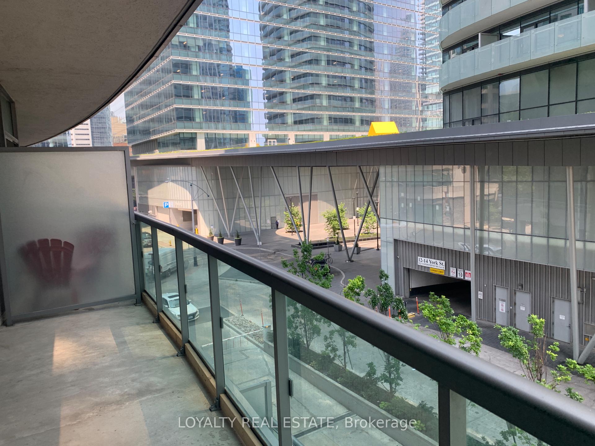 Photo 13 of Unit 309, 19 Grand Trunk Crescent, Toronto, Waterfront Communities — HOMEH