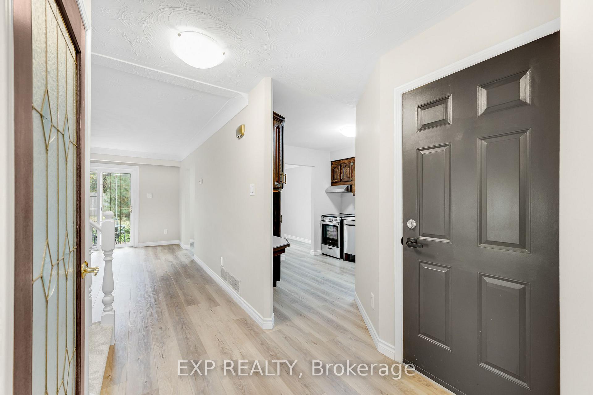 Photo 7 of 10 Donegel Place, Hamilton, Bruleville — HOMEH