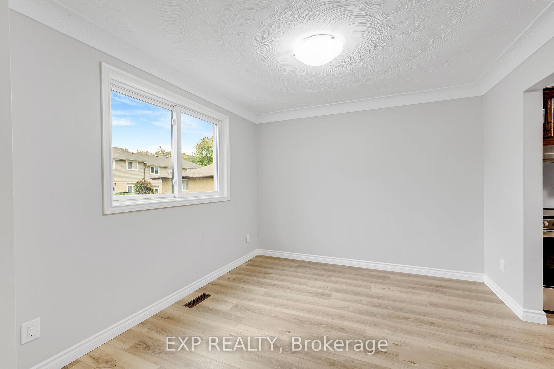 Photo 11 of 10 Donegel Place, Hamilton, Bruleville — HOMEH