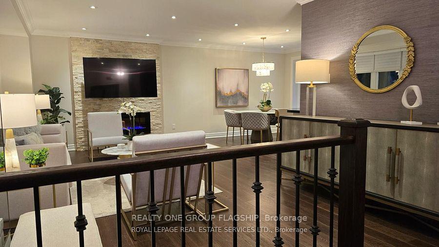 Photo 3 of 3594 Gallager Drive, Mississauga, Erindale — HOMEH