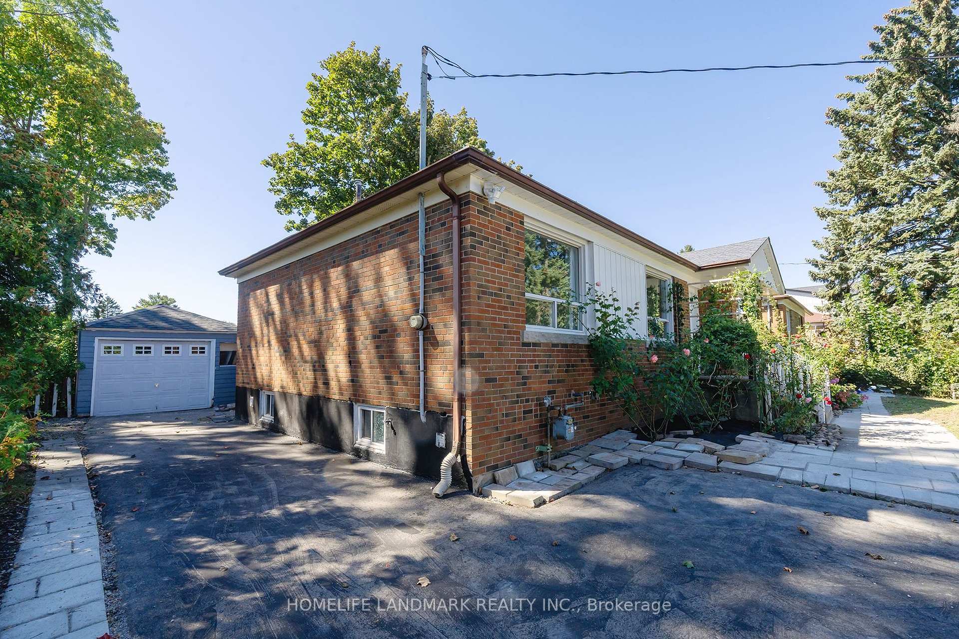 Photo 11 of 236 Southview Road, Oakville, West — HOMEH