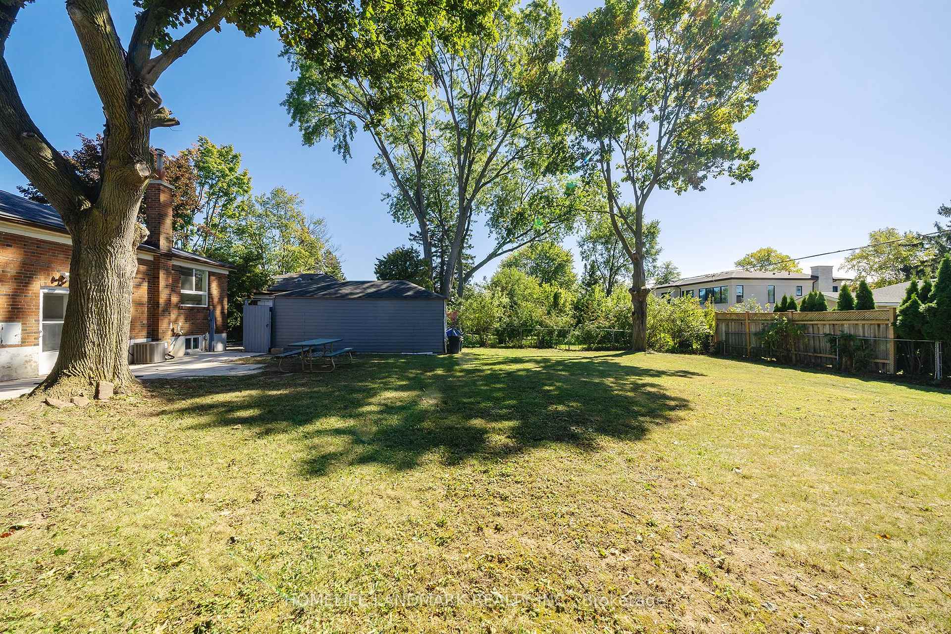 Photo 8 of 236 Southview Road, Oakville, West — HOMEH