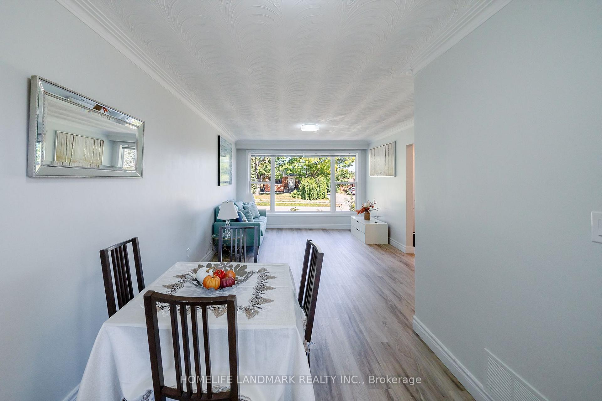 Photo 21 of 236 Southview Road, Oakville, West — HOMEH