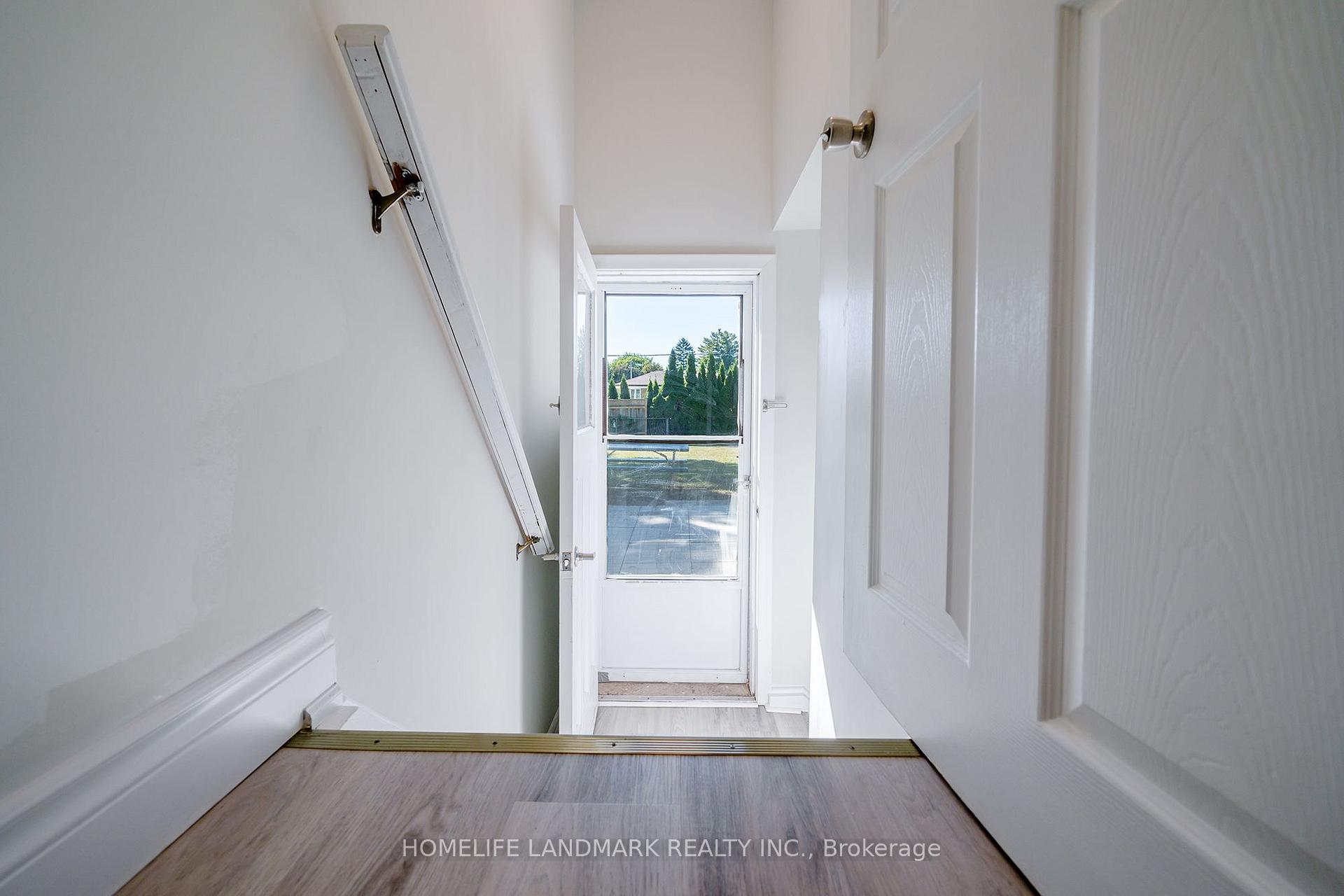 Photo 35 of 236 Southview Road, Oakville, West — HOMEH