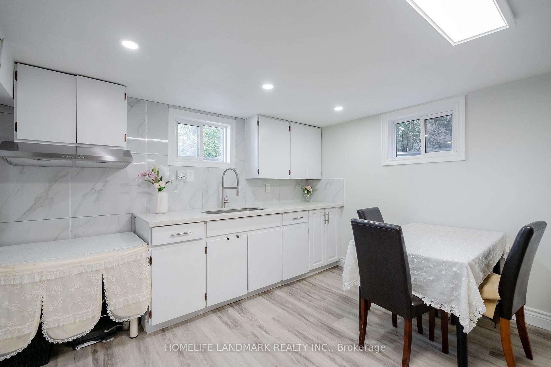 Photo 43 of 236 Southview Road, Oakville, West — HOMEH