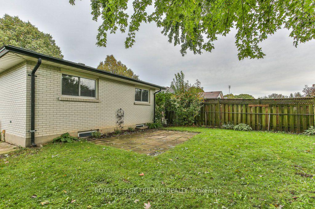 Photo 38 of 15 Talavera Crescent, London, East I — HOMEH