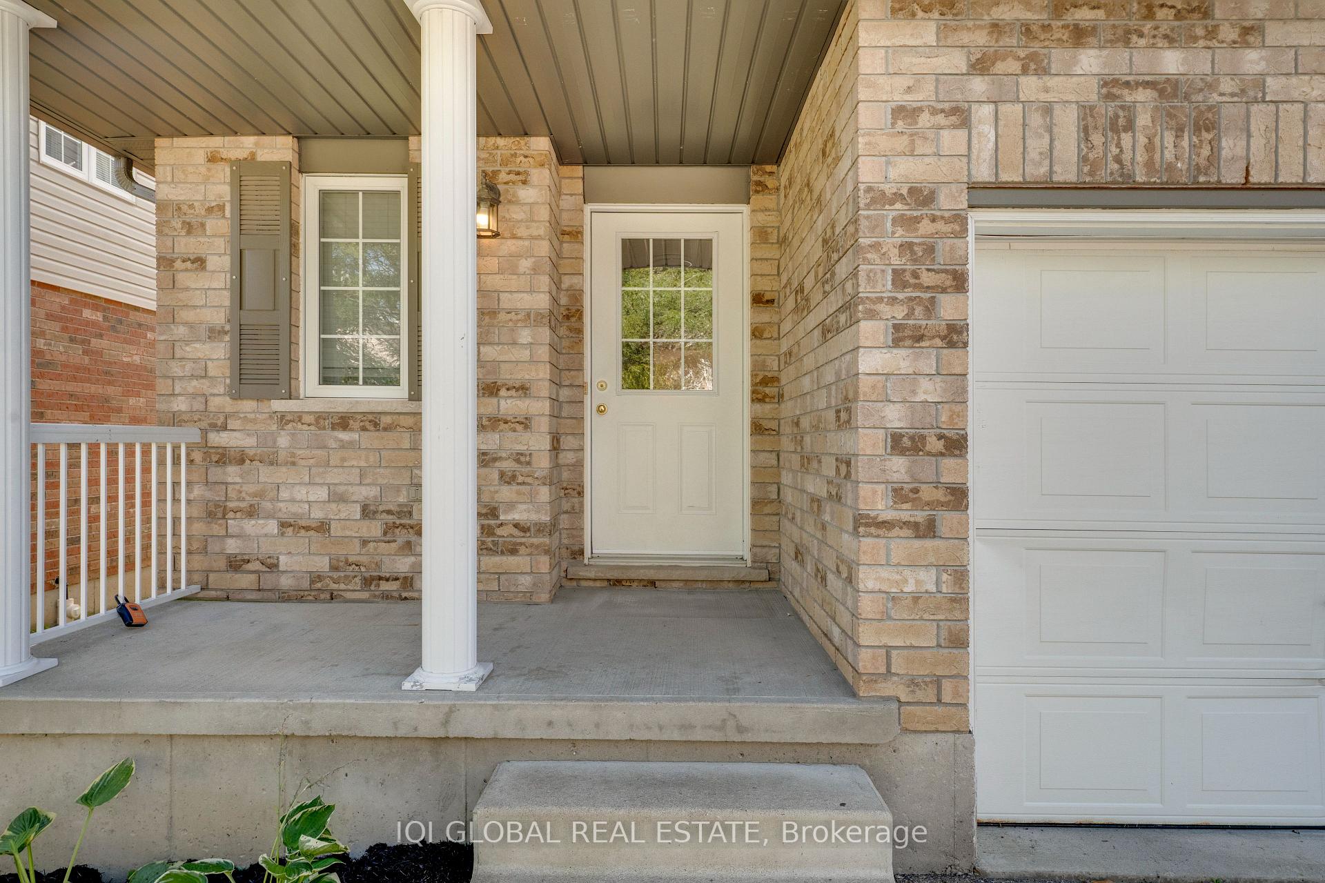 Photo 6 of 565 Wild Iris Avenue, Waterloo, Erbsville/Laurelwood — HOMEH