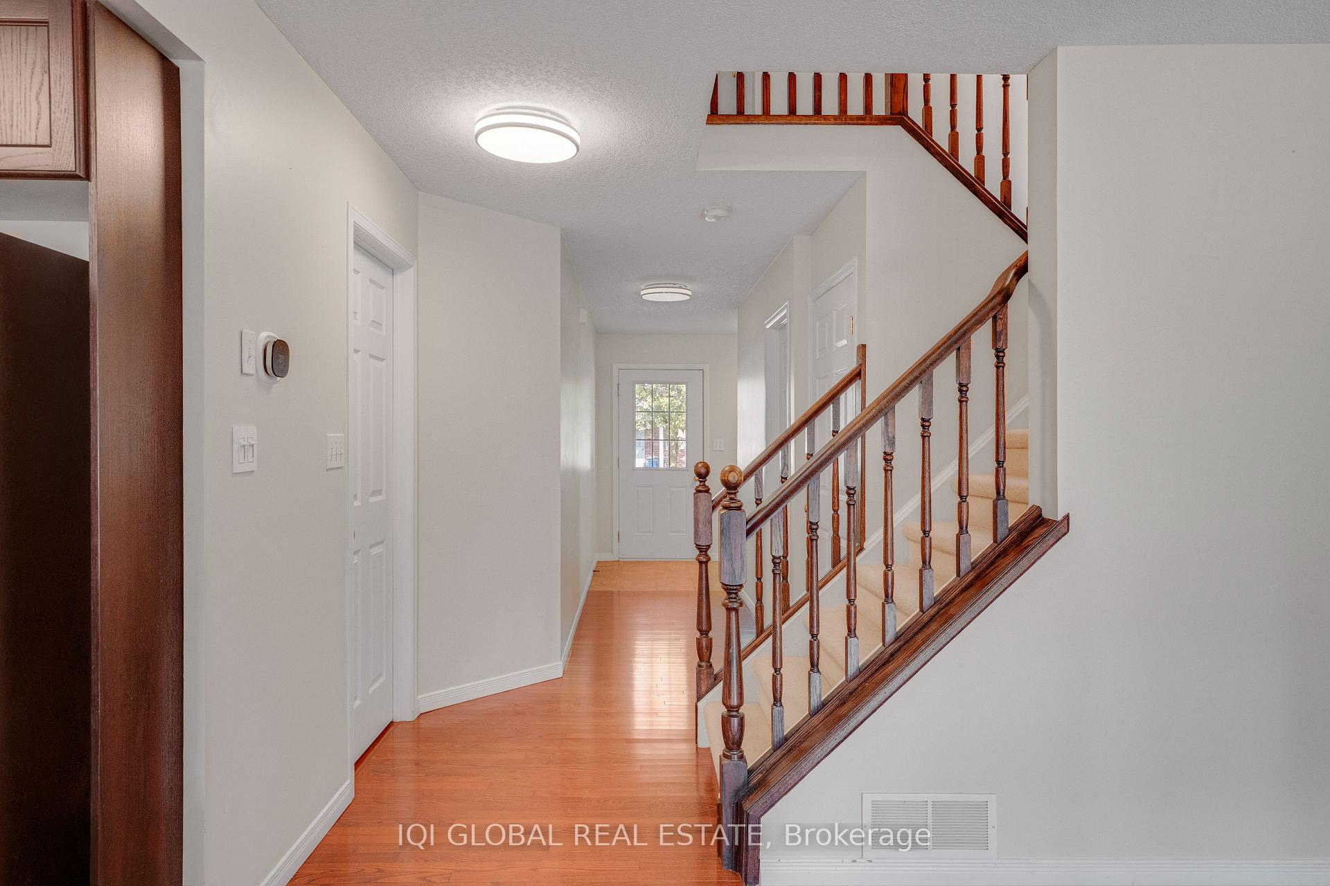 Photo 9 of 565 Wild Iris Avenue, Waterloo, Erbsville/Laurelwood — HOMEH
