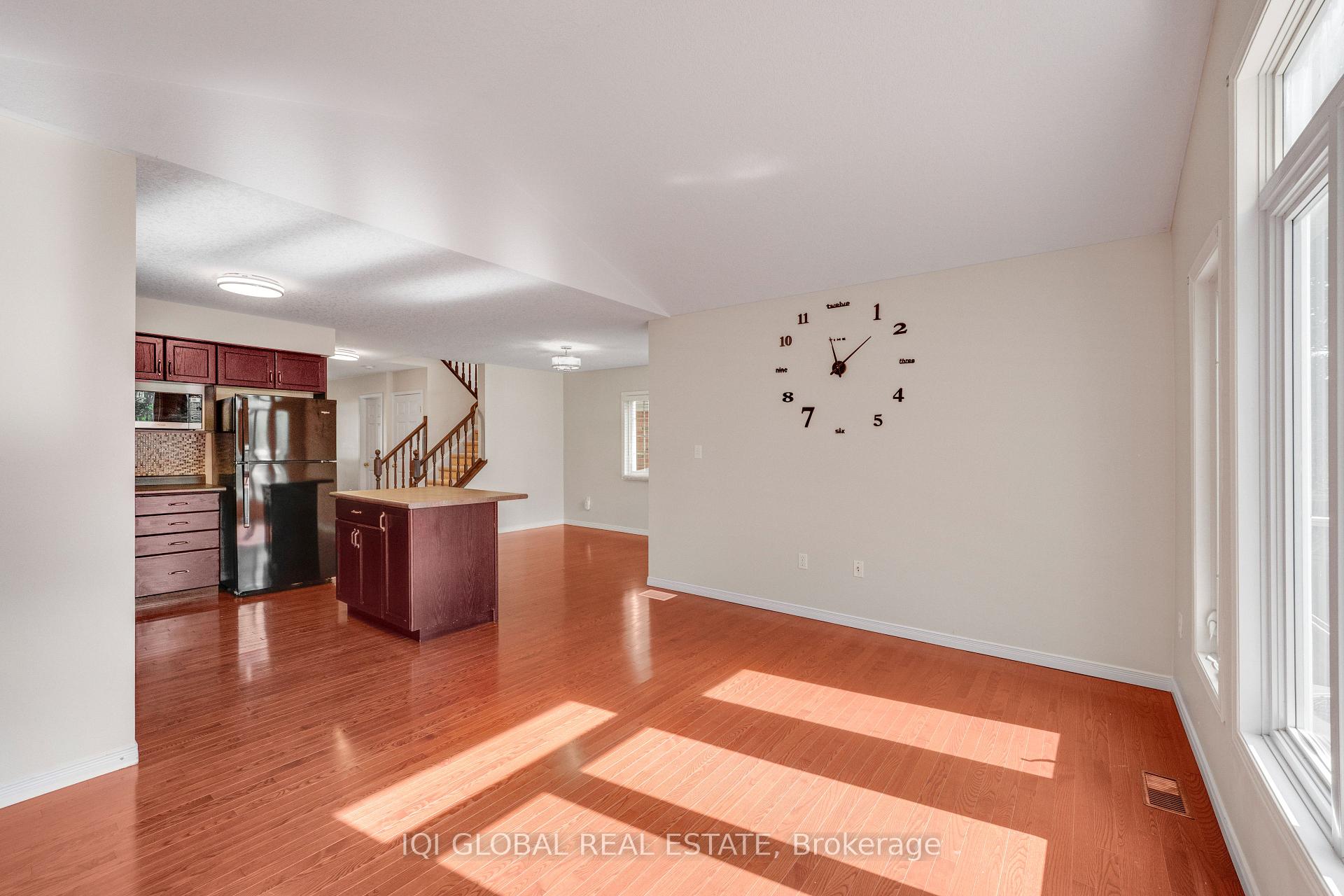 Photo 13 of 565 Wild Iris Avenue, Waterloo, Erbsville/Laurelwood — HOMEH