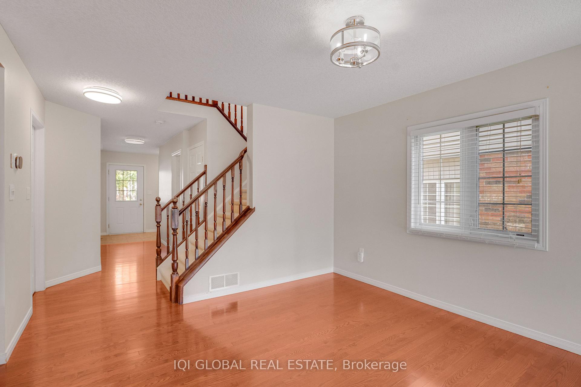 Photo 23 of 565 Wild Iris Avenue, Waterloo, Erbsville/Laurelwood — HOMEH
