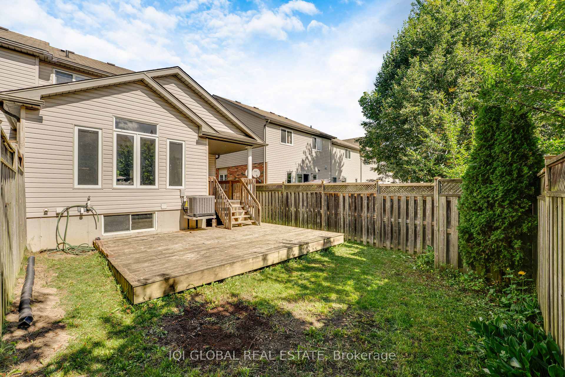 Photo 48 of 565 Wild Iris Avenue, Waterloo, Erbsville/Laurelwood — HOMEH
