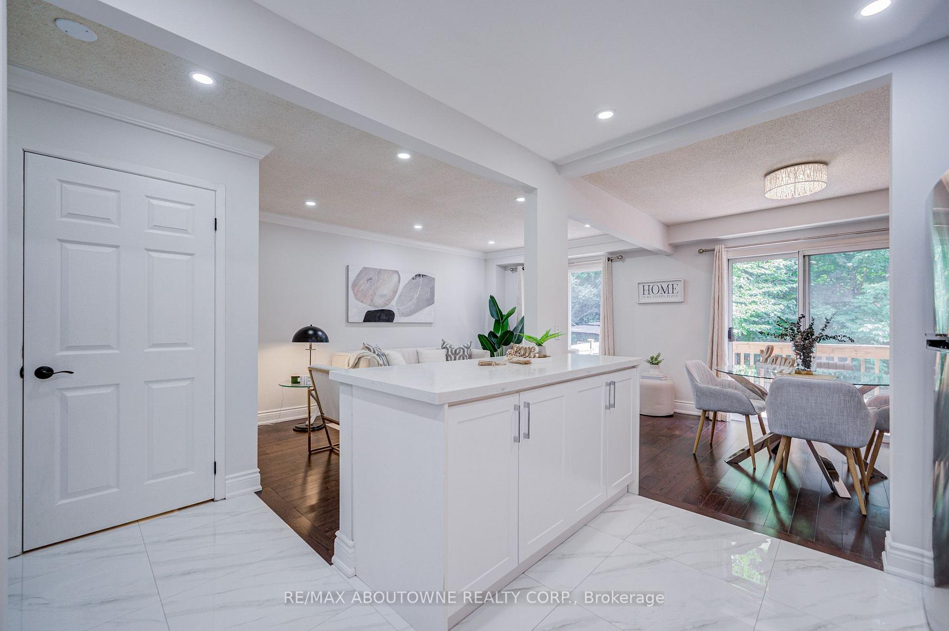 Photo 10 of Unit 37, 2766 Folkway Drive, Mississauga, Erin Mills — HOMEH