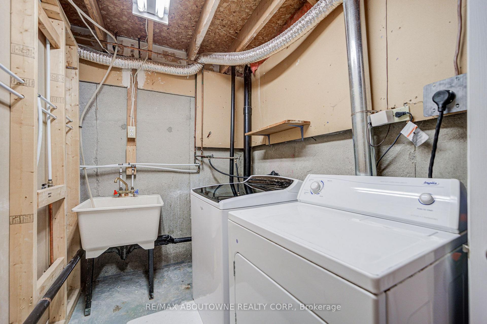 Photo 36 of Unit 37, 2766 Folkway Drive, Mississauga, Erin Mills — HOMEH