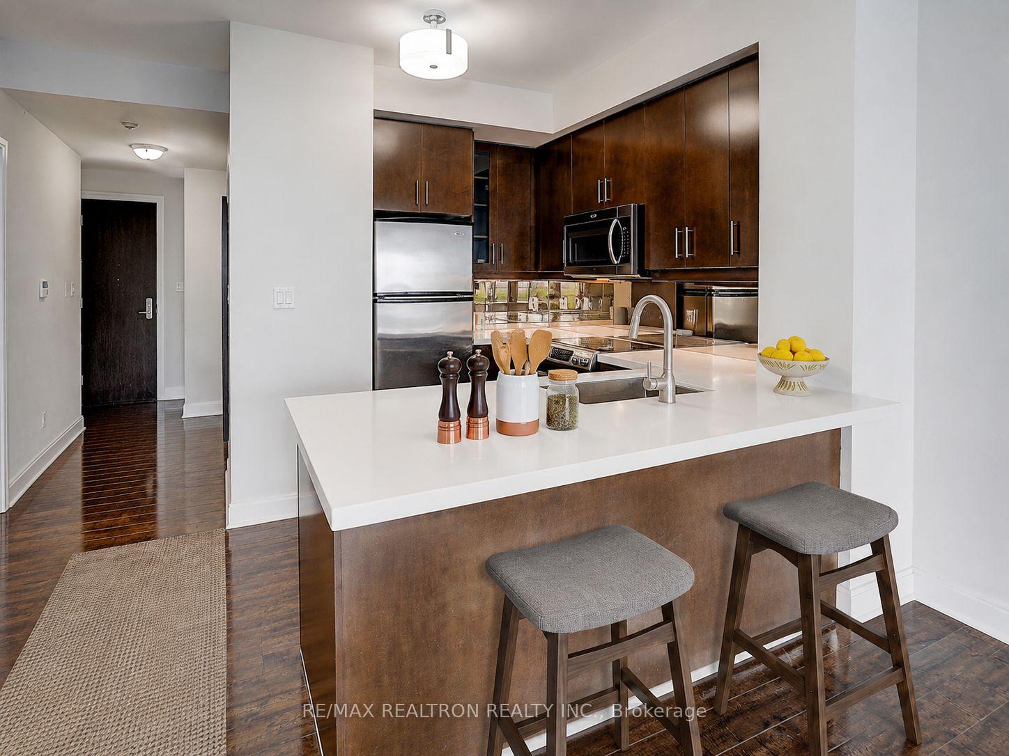 Photo 5 of Unit 706, 60 Absolute Avenue, Mississauga, City Centre — HOMEH