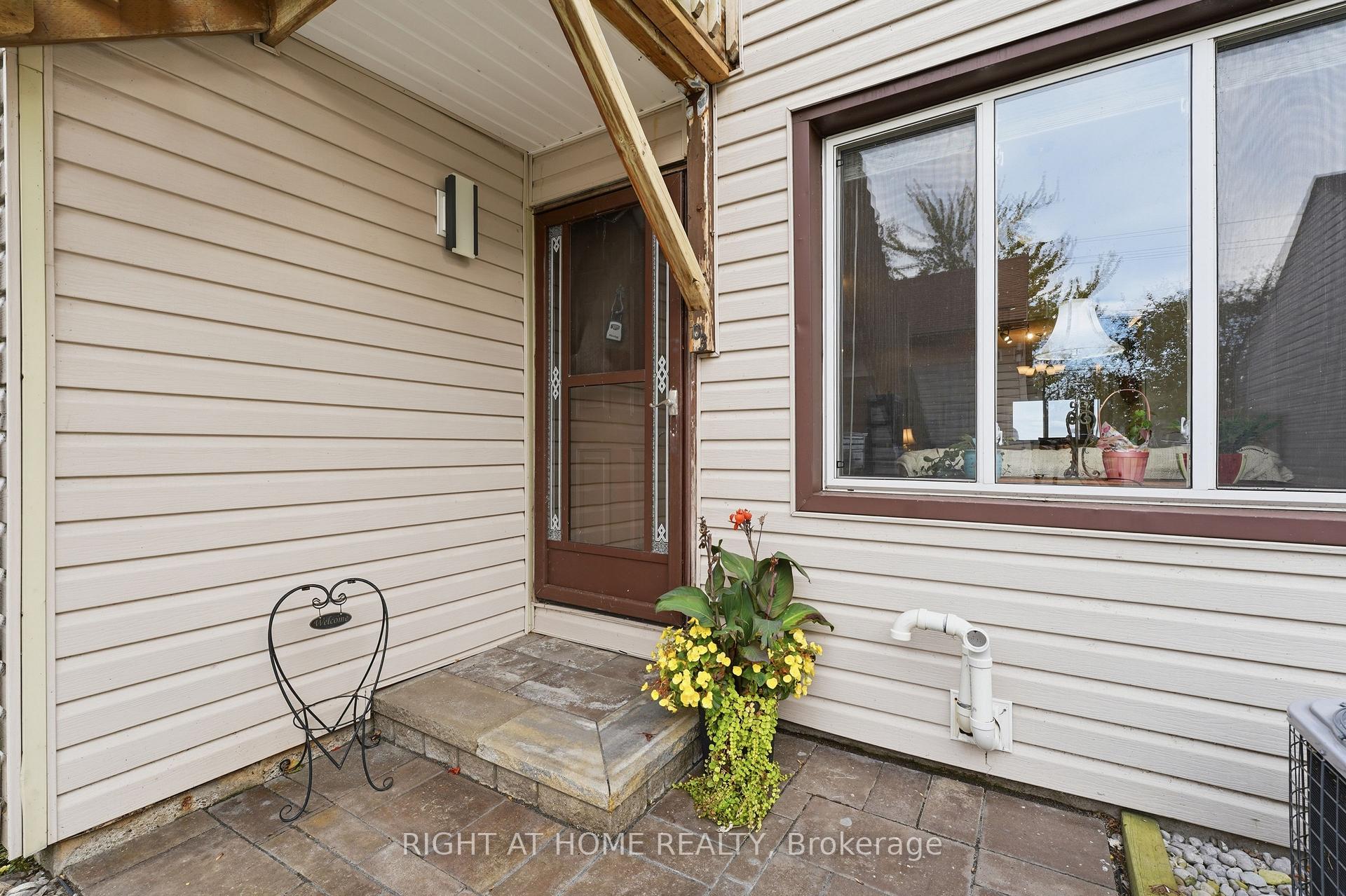 Photo 4 of Unit 103, 43 Olive Crescent E, Orillia — HOMEH