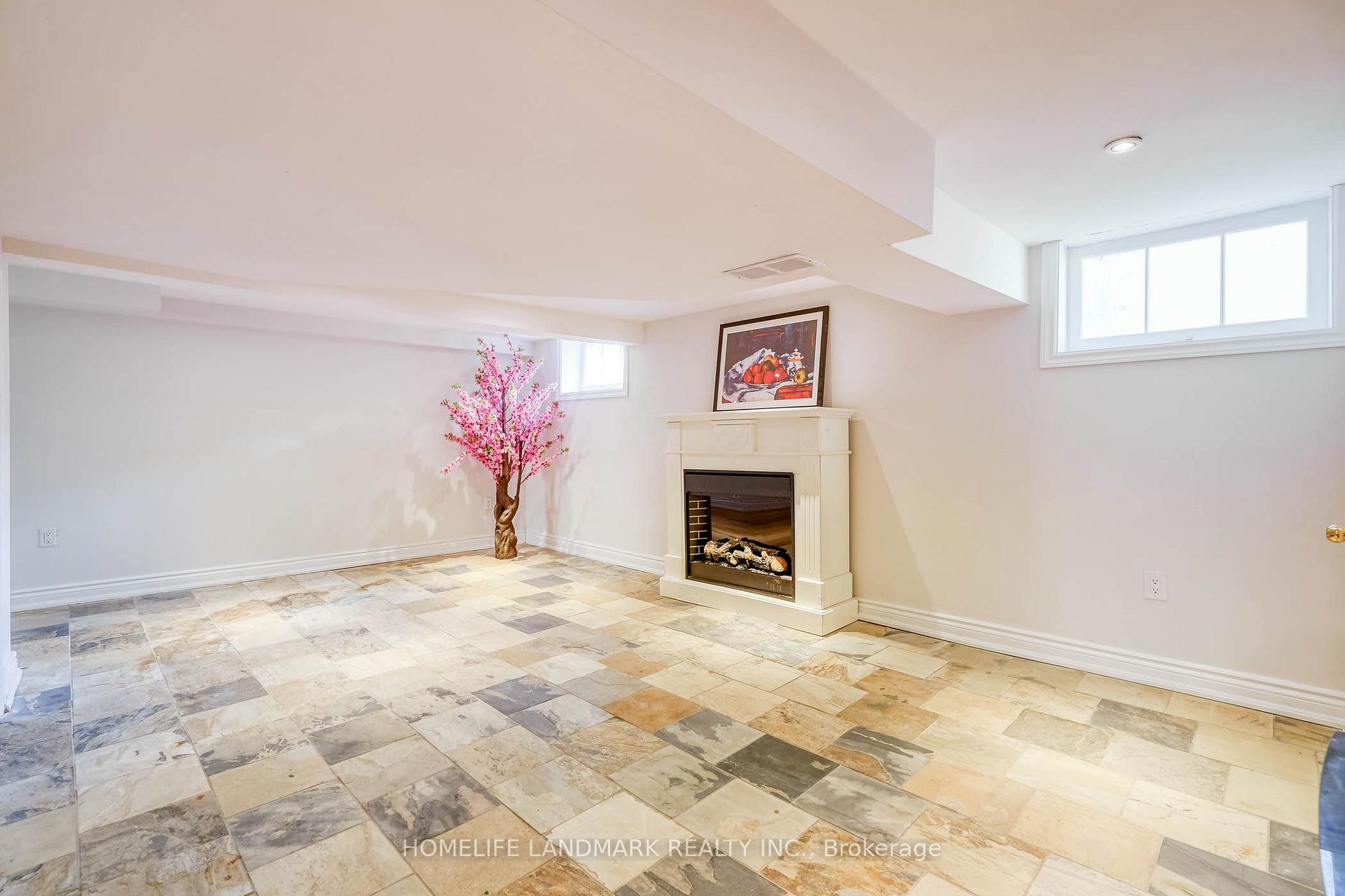Photo 32 of 115 Crosby Avenue, Richmond Hill, Crosby — HOMEH
