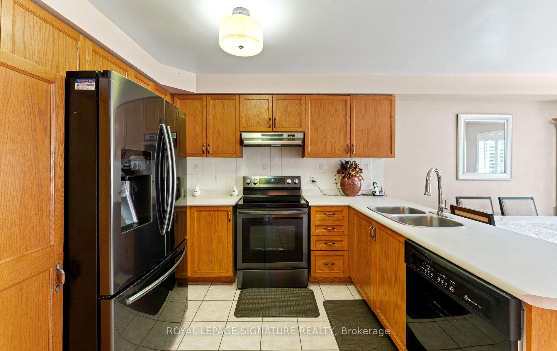 Photo 16 of 3252 Laburnum Crescent, Mississauga, Lisgar — HOMEH