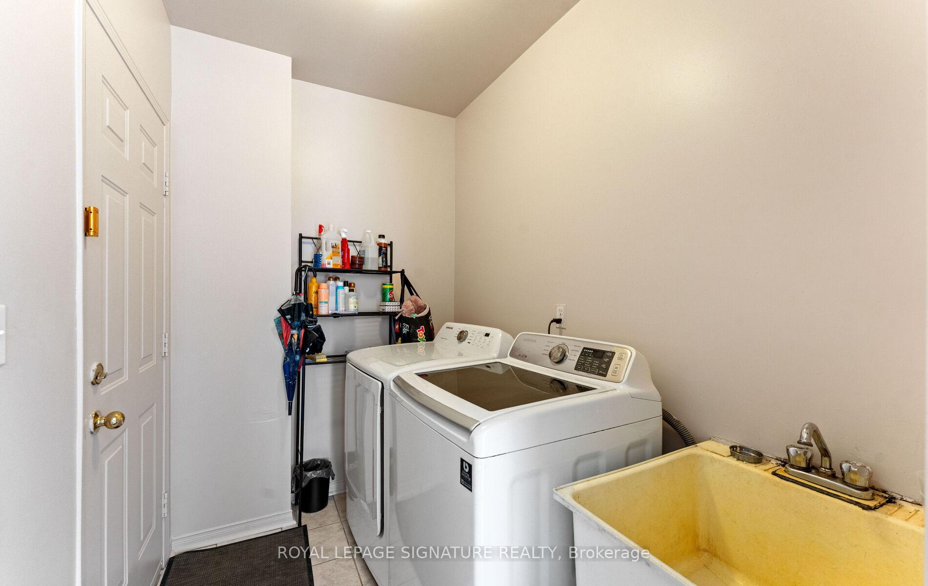 Photo 19 of 3252 Laburnum Crescent, Mississauga, Lisgar — HOMEH
