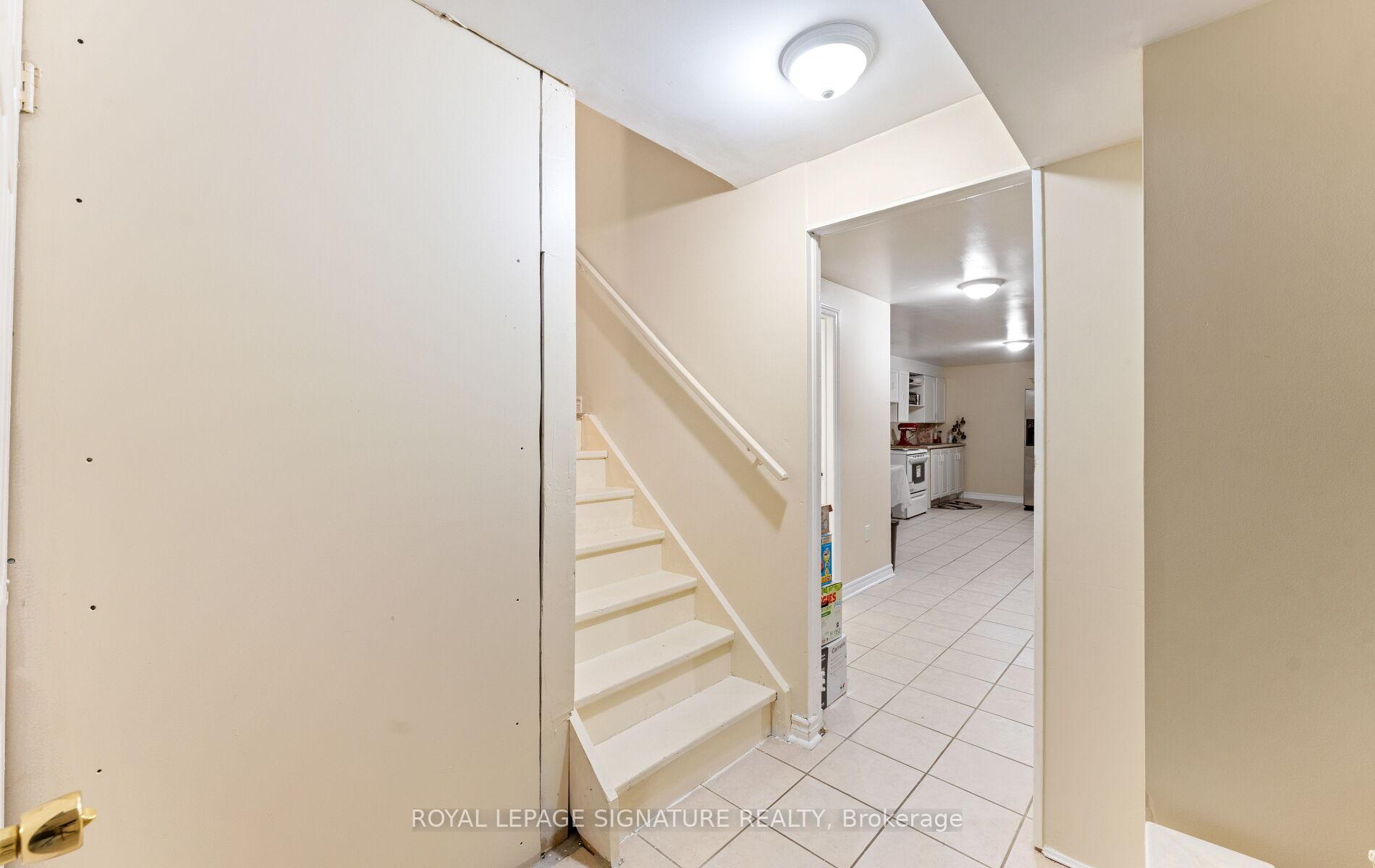 Photo 31 of 3252 Laburnum Crescent, Mississauga, Lisgar — HOMEH
