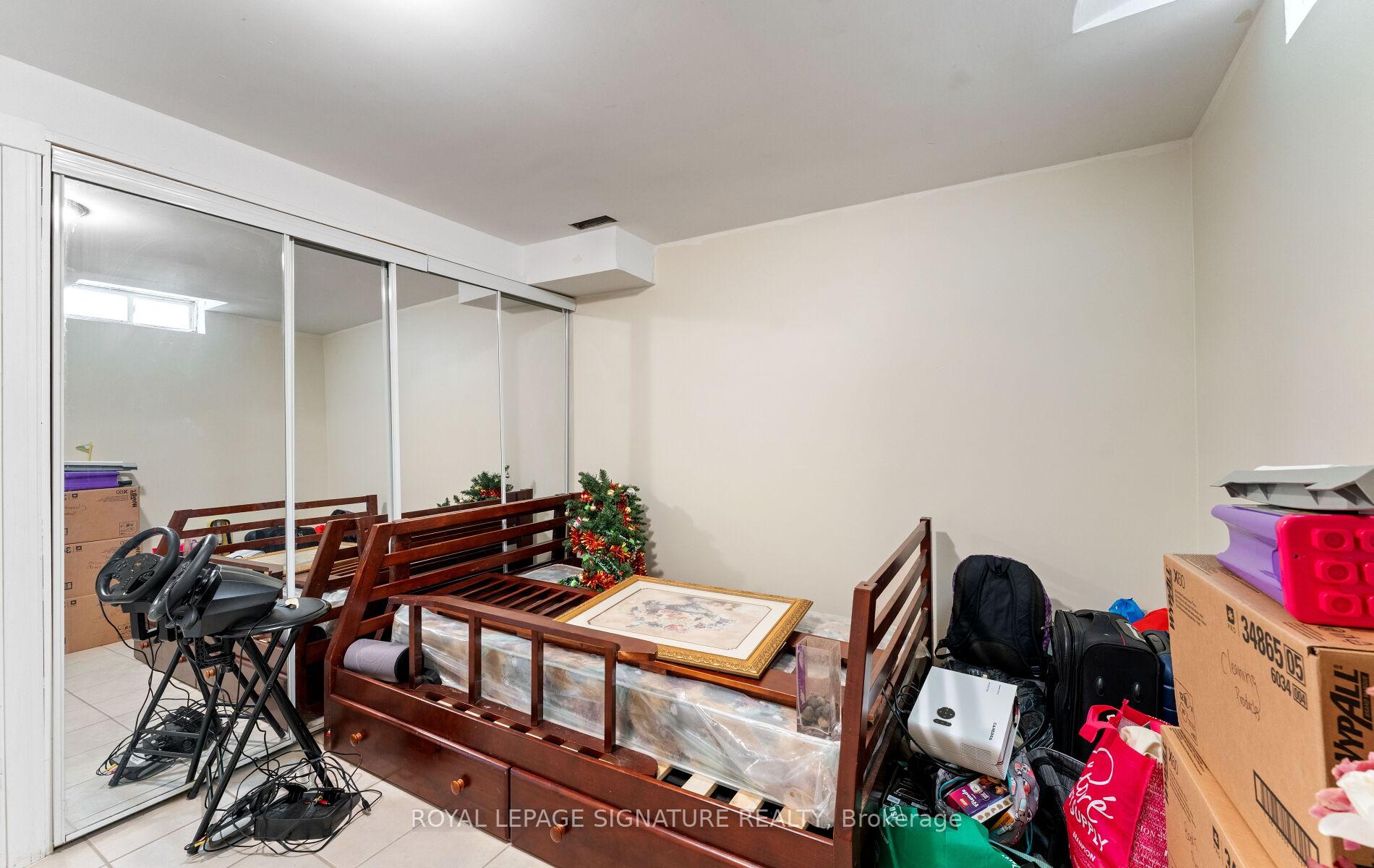 Photo 38 of 3252 Laburnum Crescent, Mississauga, Lisgar — HOMEH