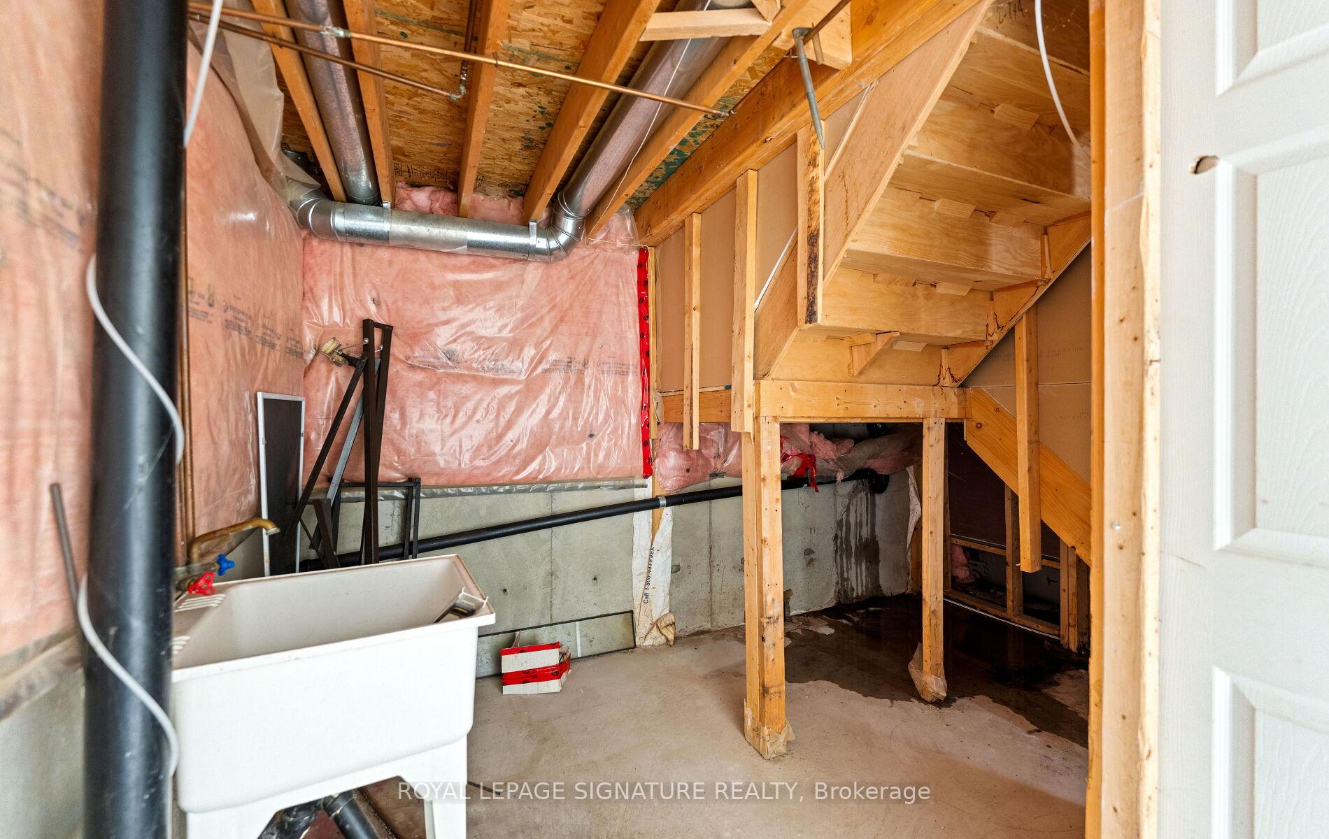 Photo 39 of 3252 Laburnum Crescent, Mississauga, Lisgar — HOMEH
